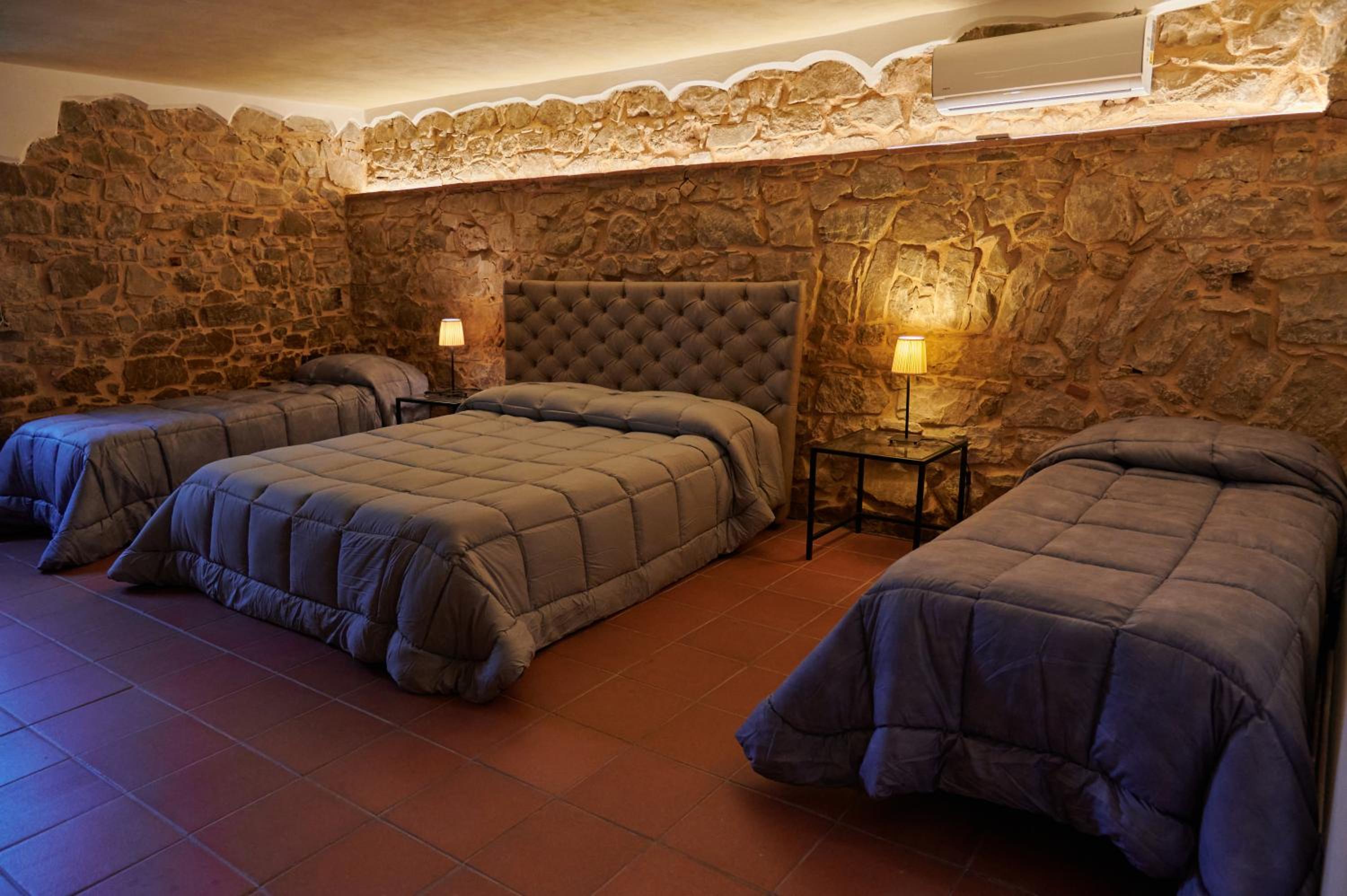Superior Quadruple Room photo 1