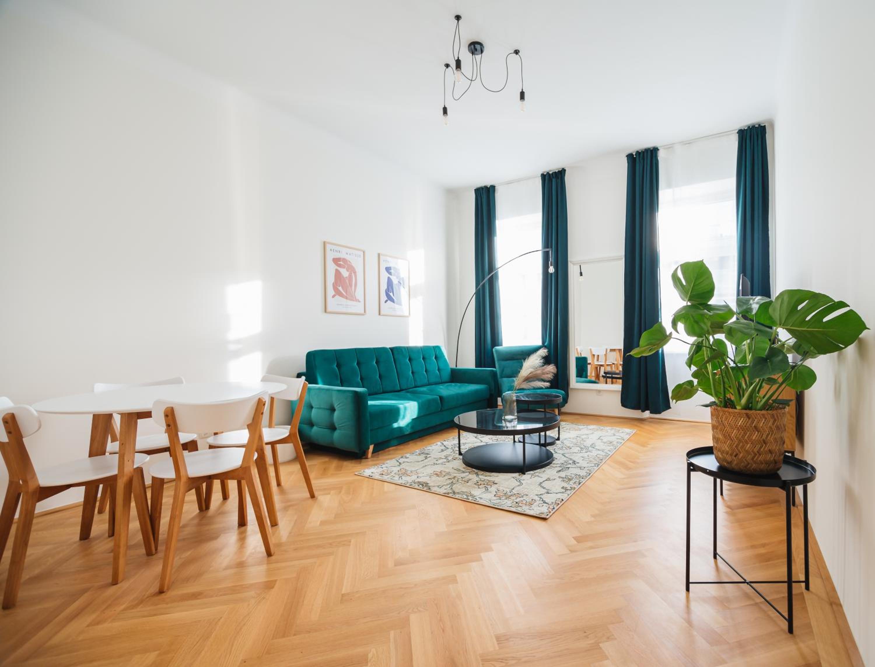 One-Bedroom Apartment