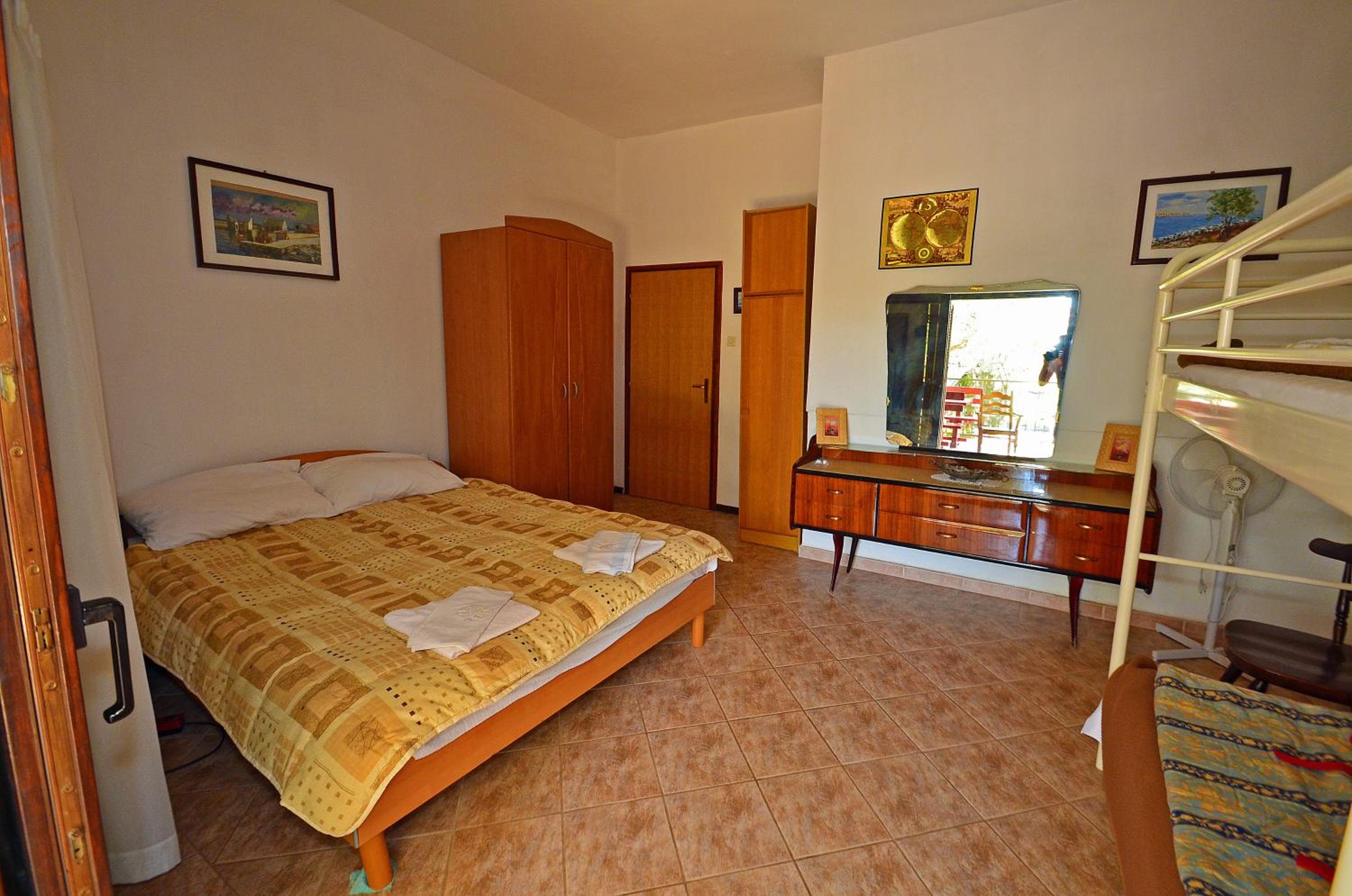 Three-Bedroom Apartment with Balcony photo 1