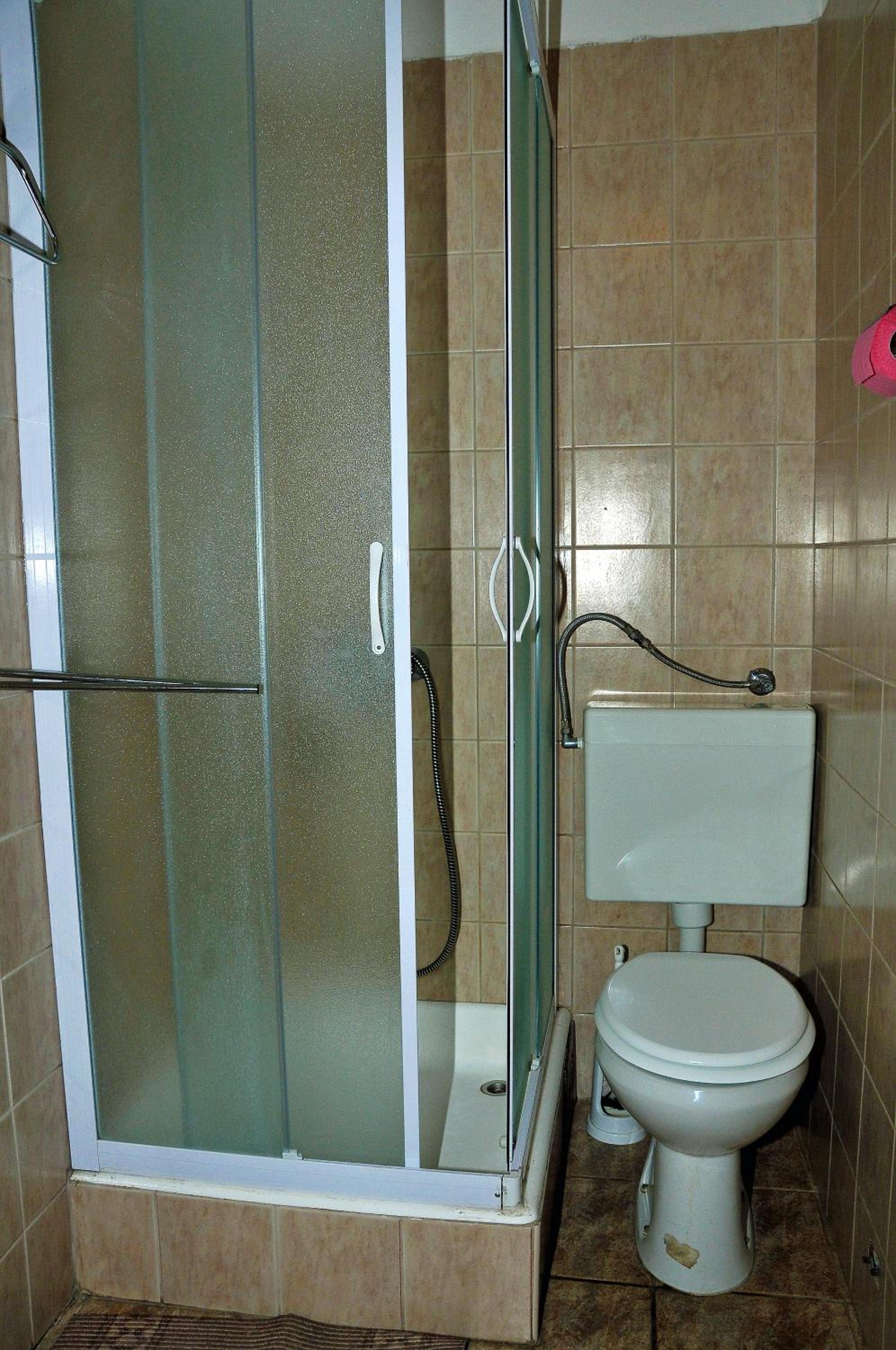 Three-Bedroom Apartment with Balcony photo 2