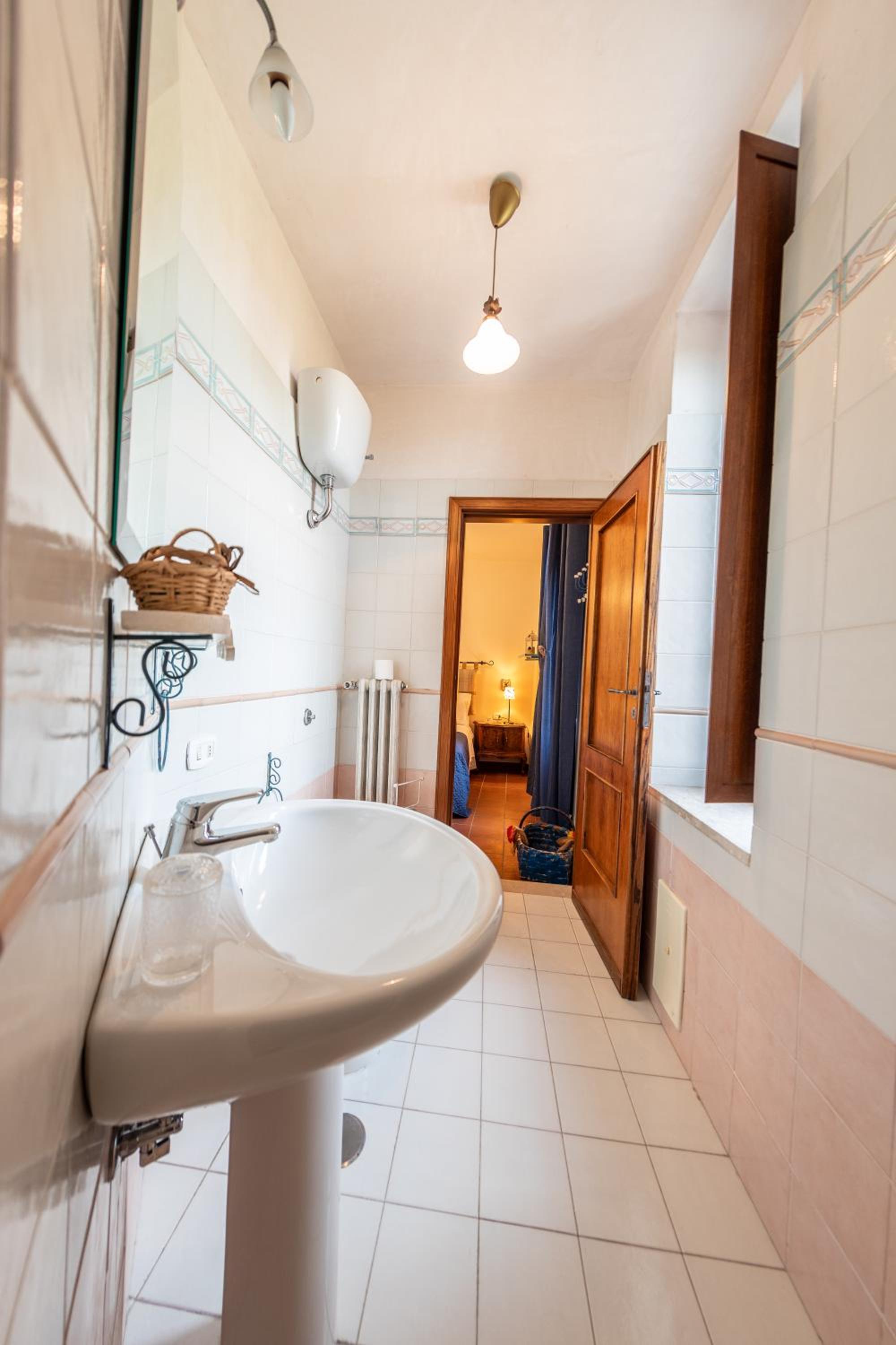 Double or Twin Room with Private Bathroom photo 2