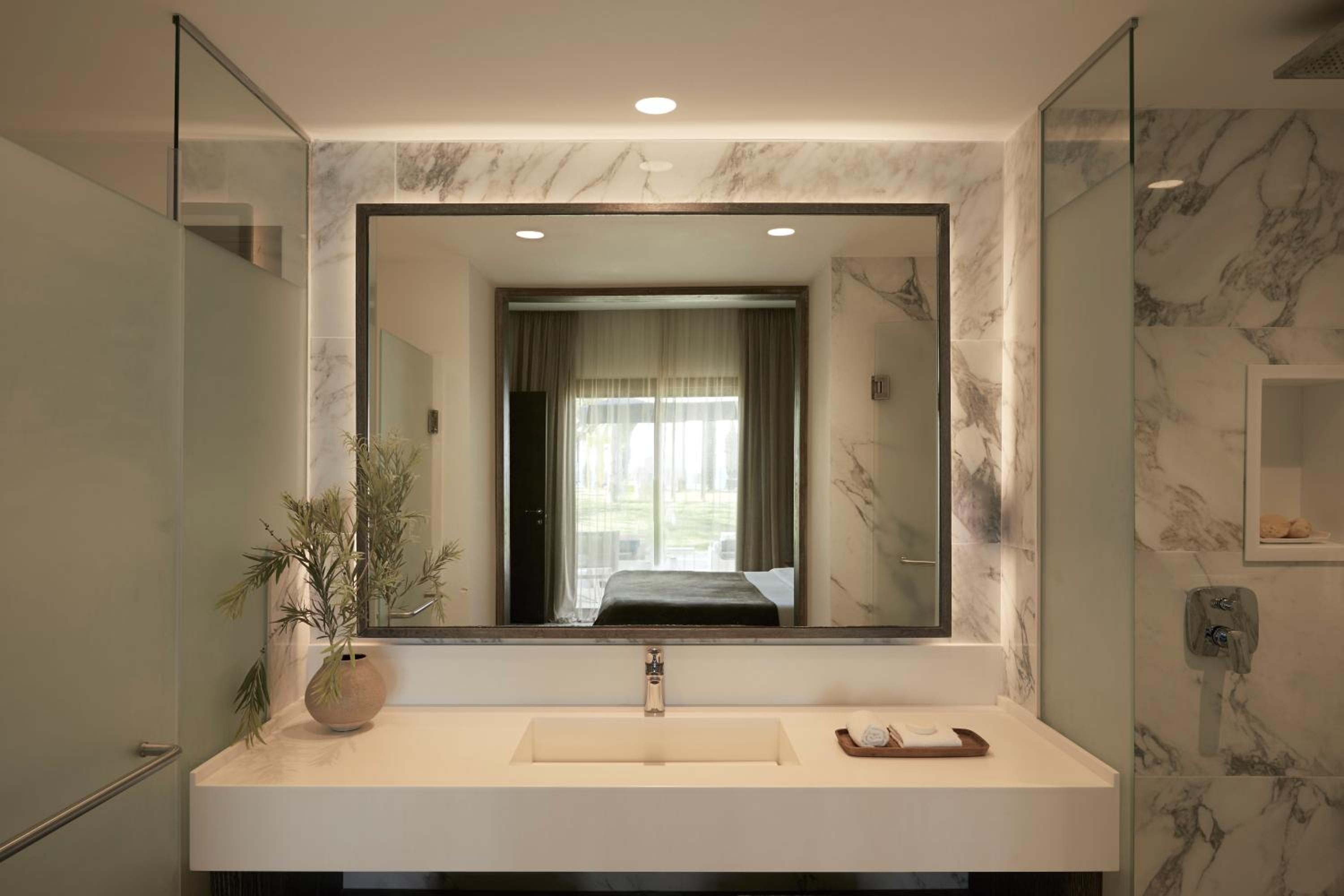 Mare Suite Swim Up (Bungalow Area) - Photo 4