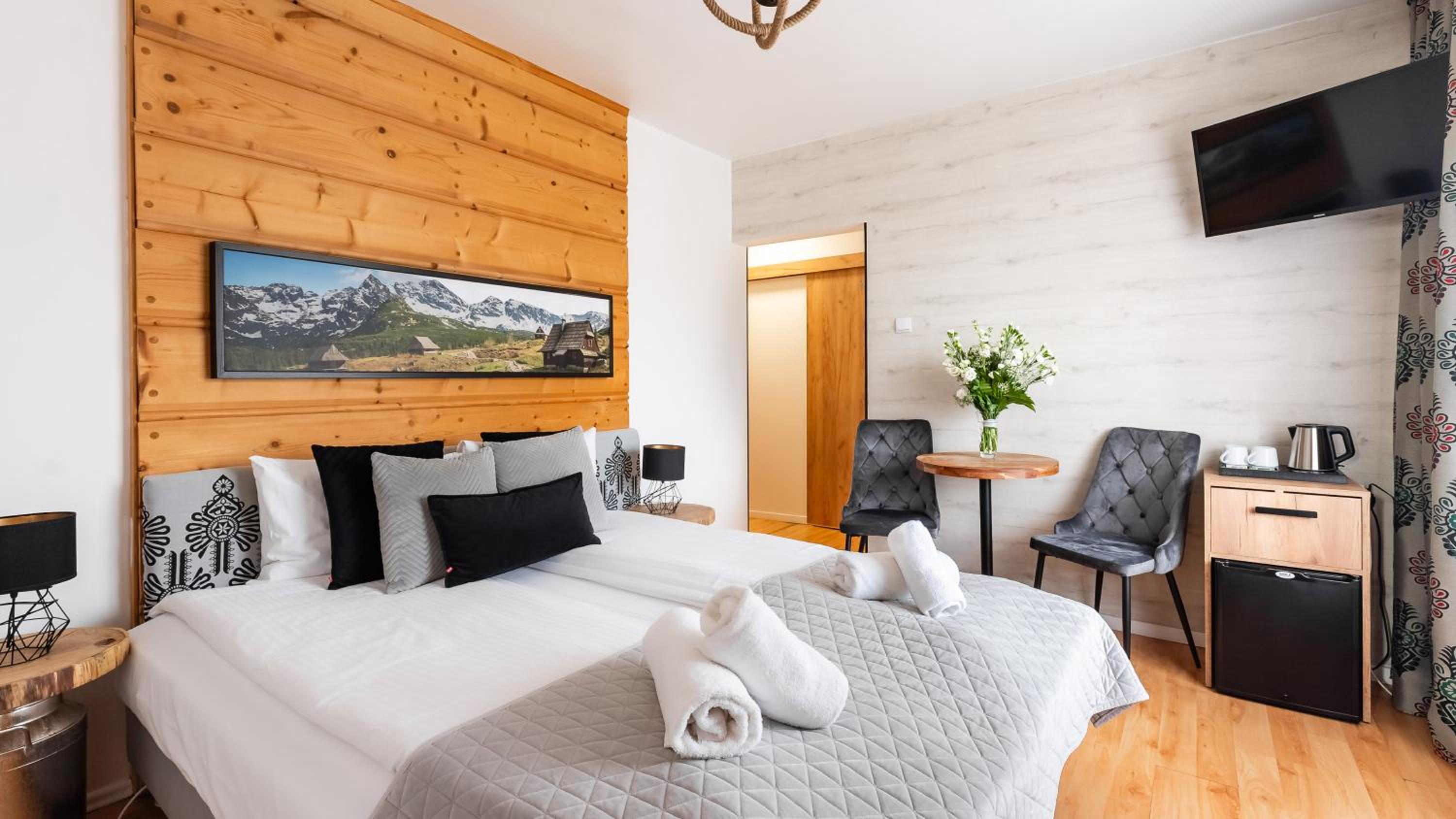 Standard Double or Twin Room - Photo 1