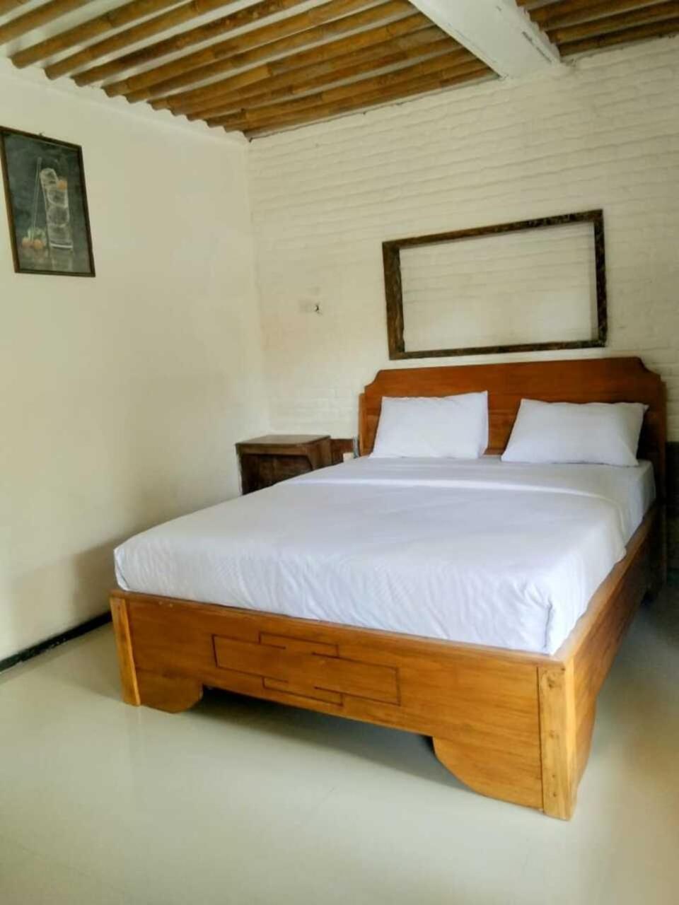 Double Room with Private Bathroom photo 1