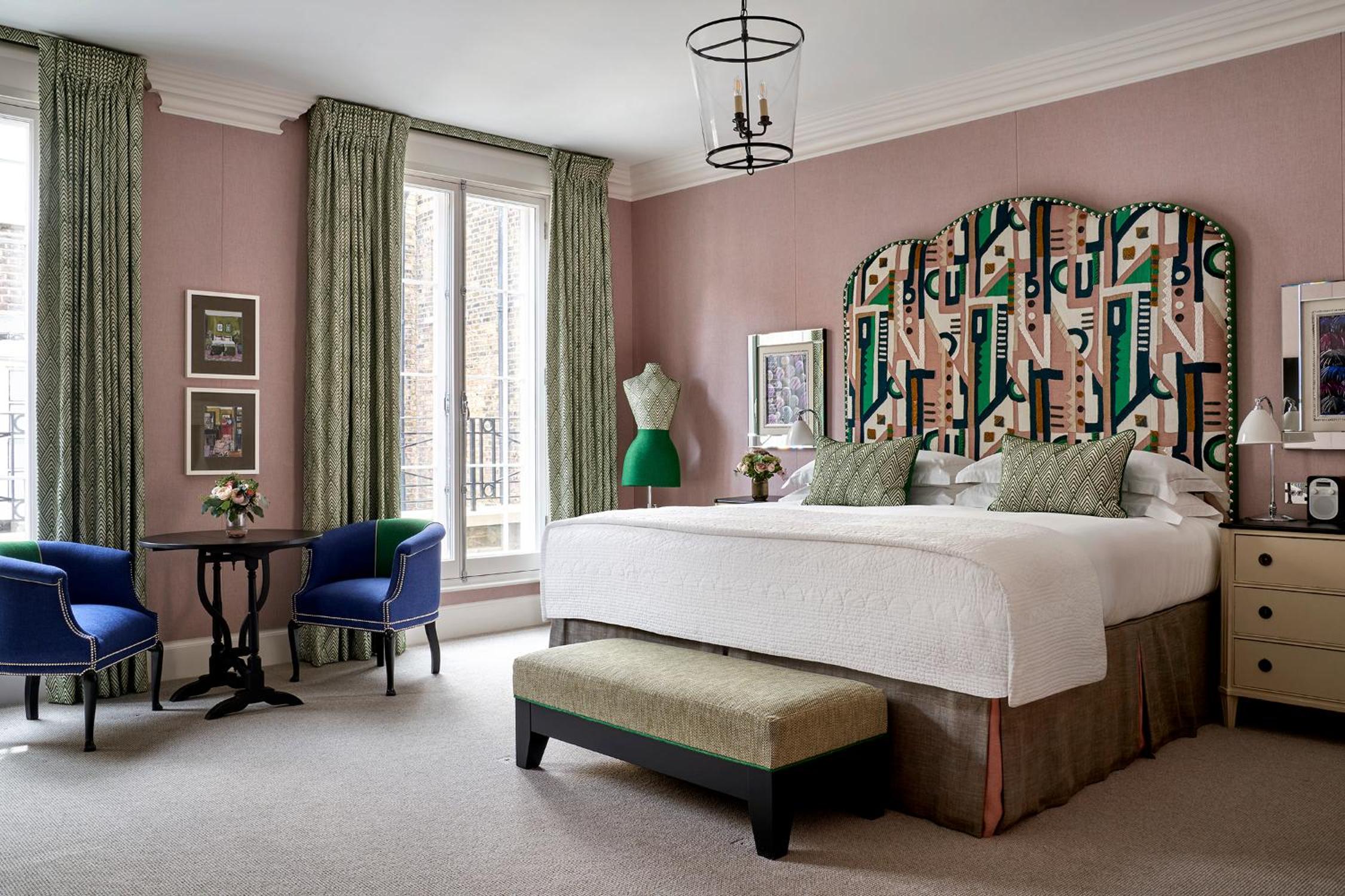Deluxe Junior Suite photo 3