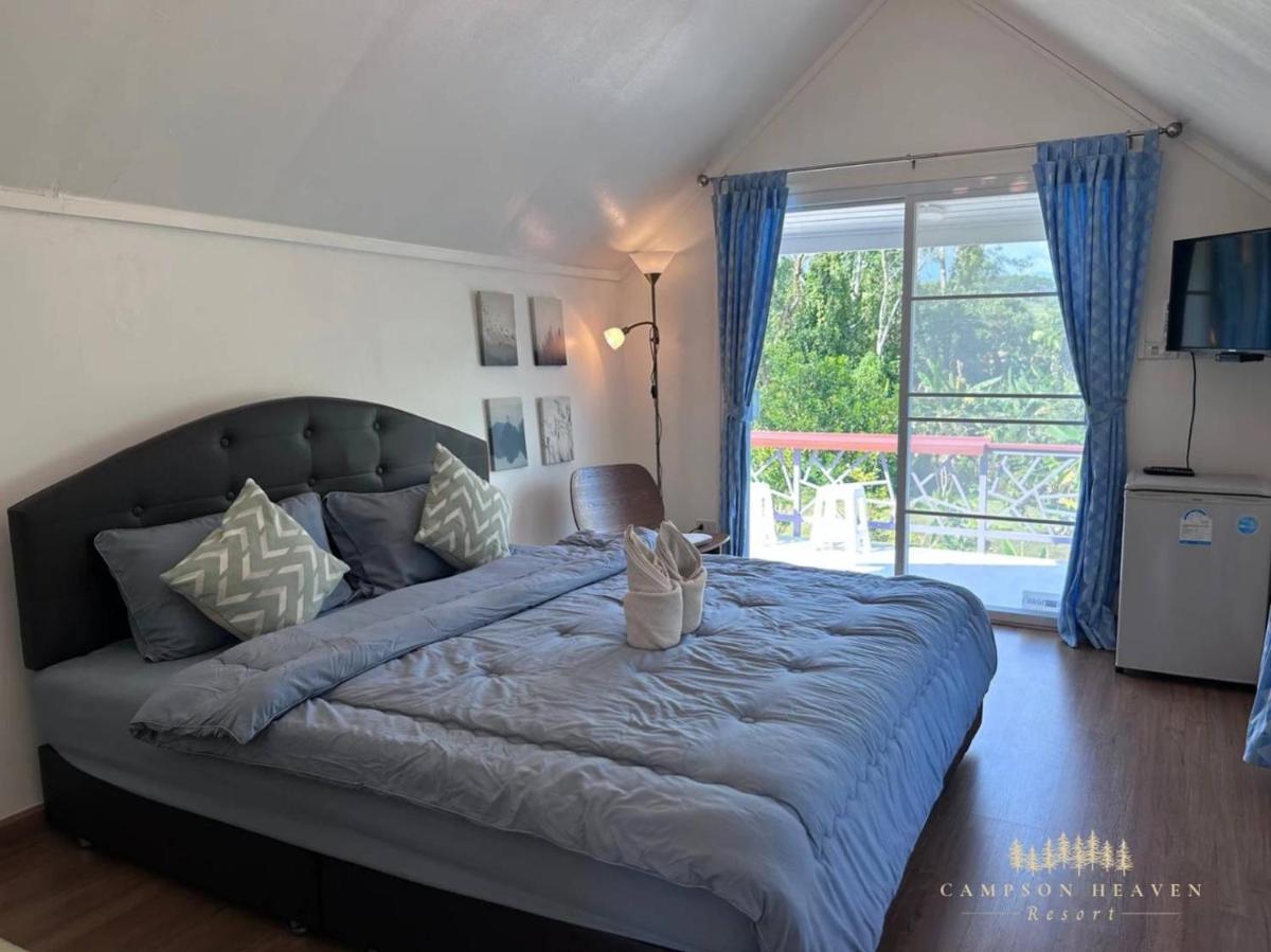 Cottage with Garden View - Photo 2