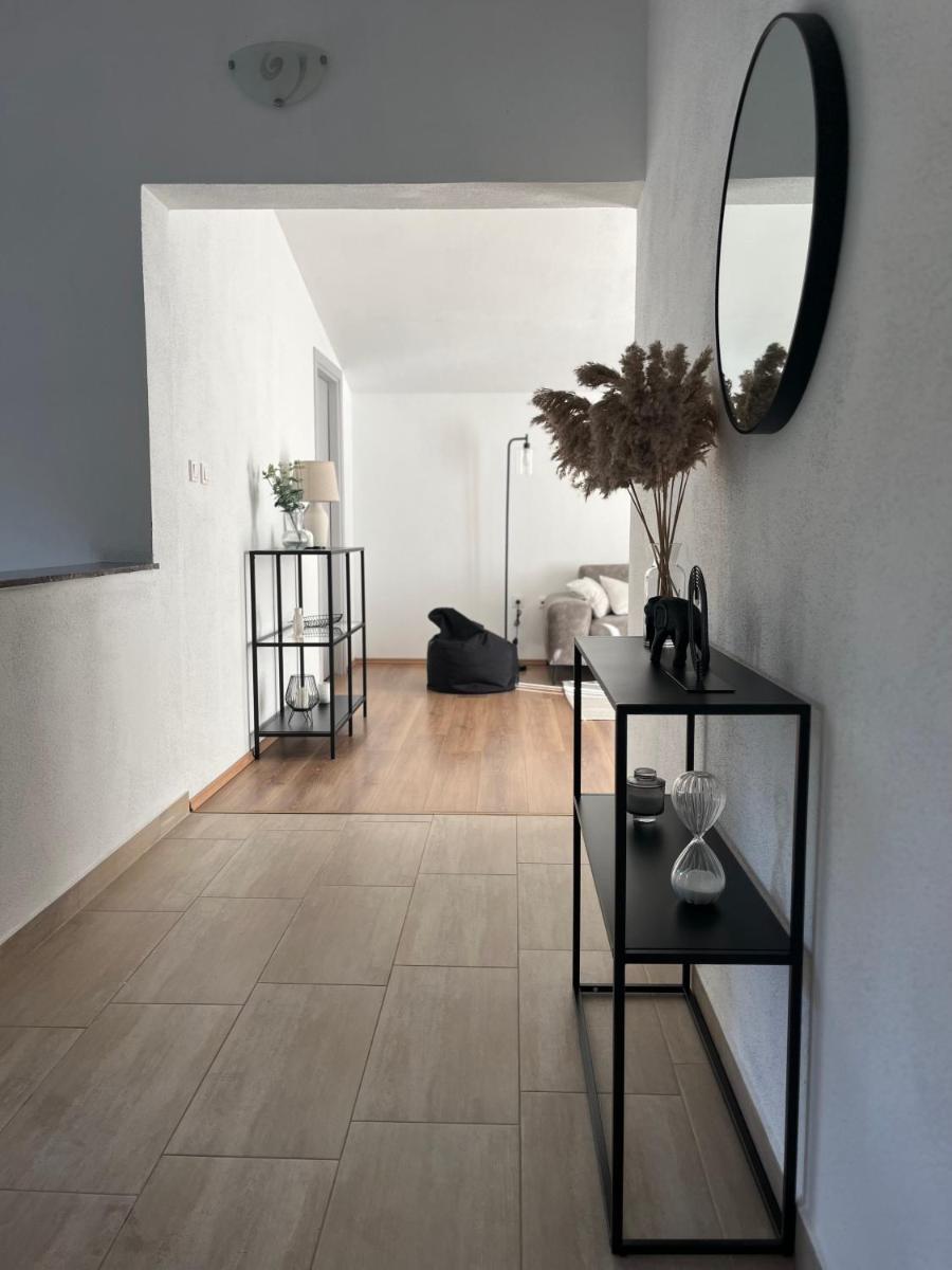 Apartment photo 3