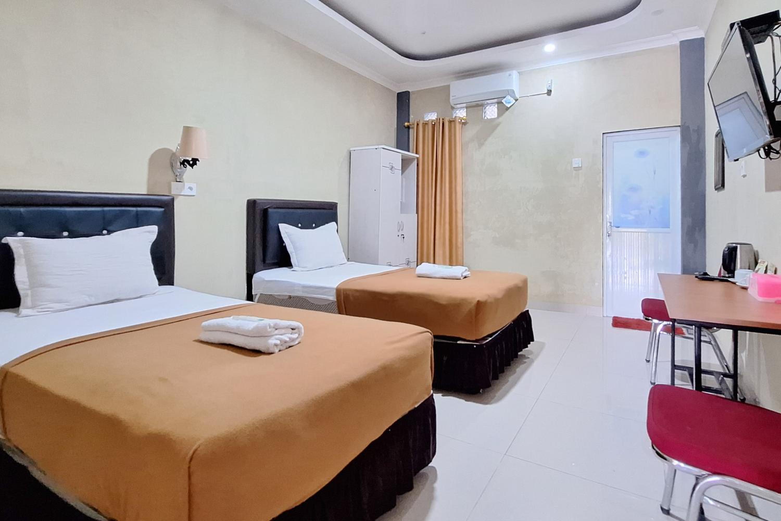 Superior Twin Room - Photo 1