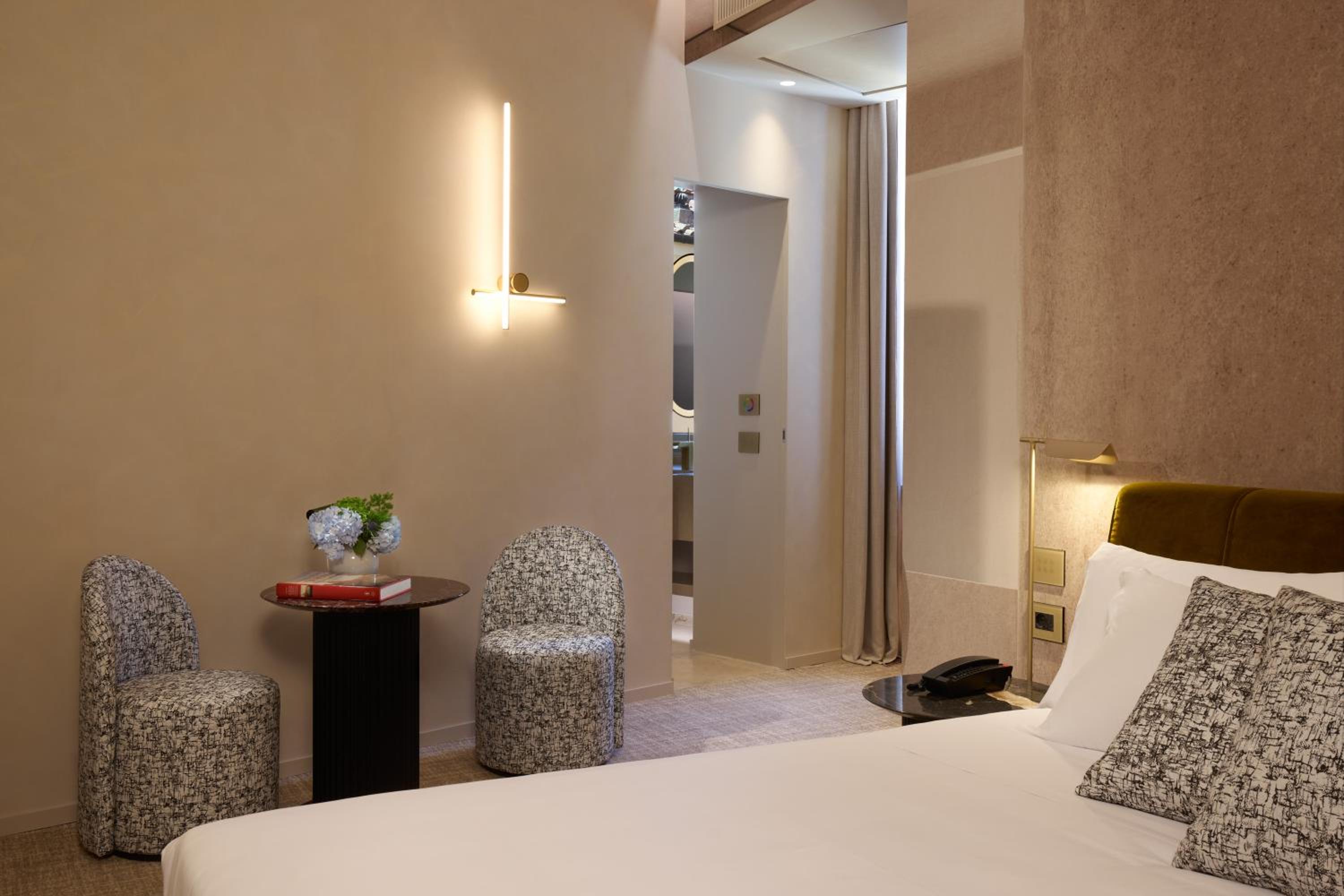 Junior Suite thumbnail 6