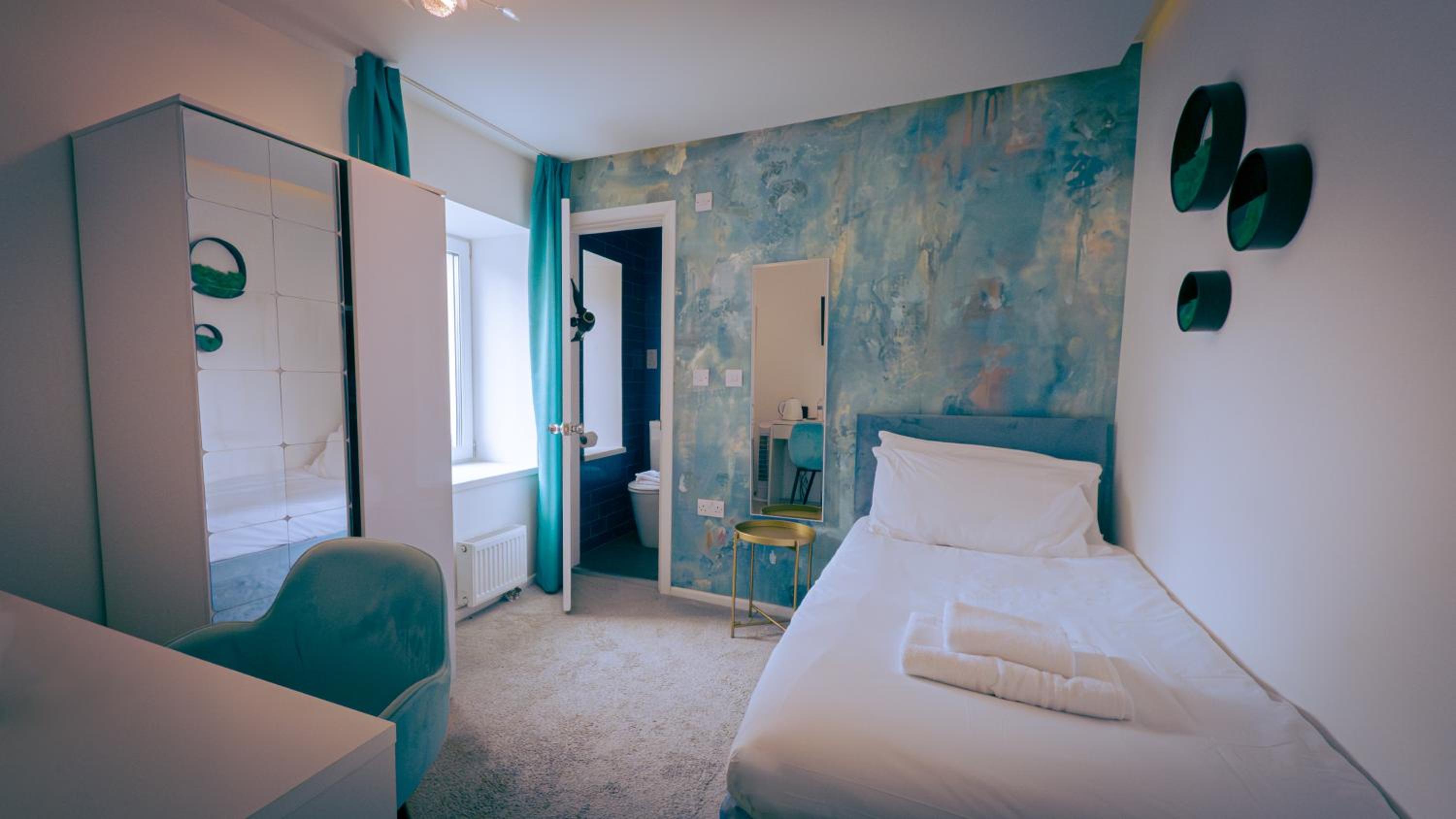 Standard Single Room photo 2