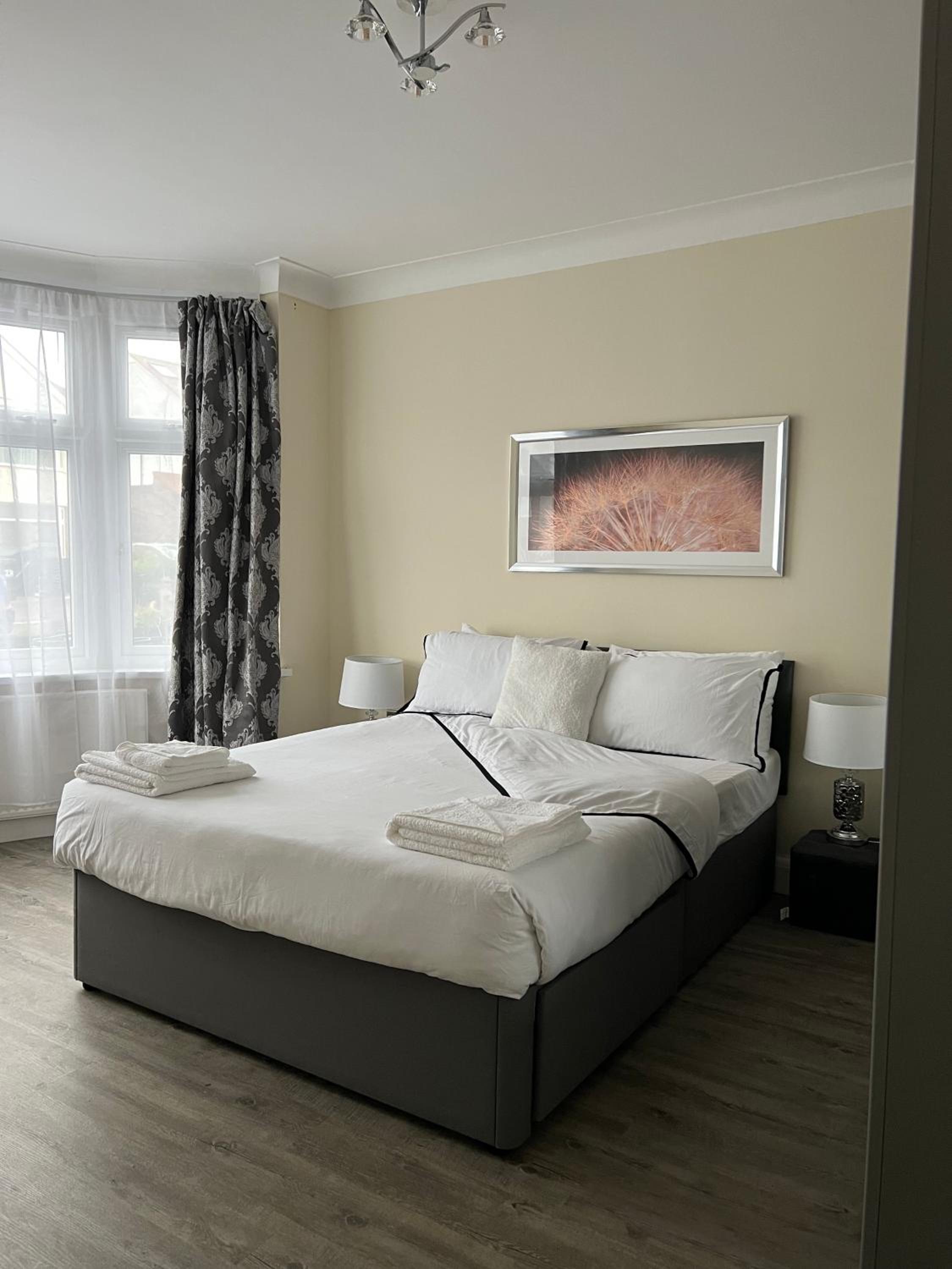 Four-Bedroom House photo 1