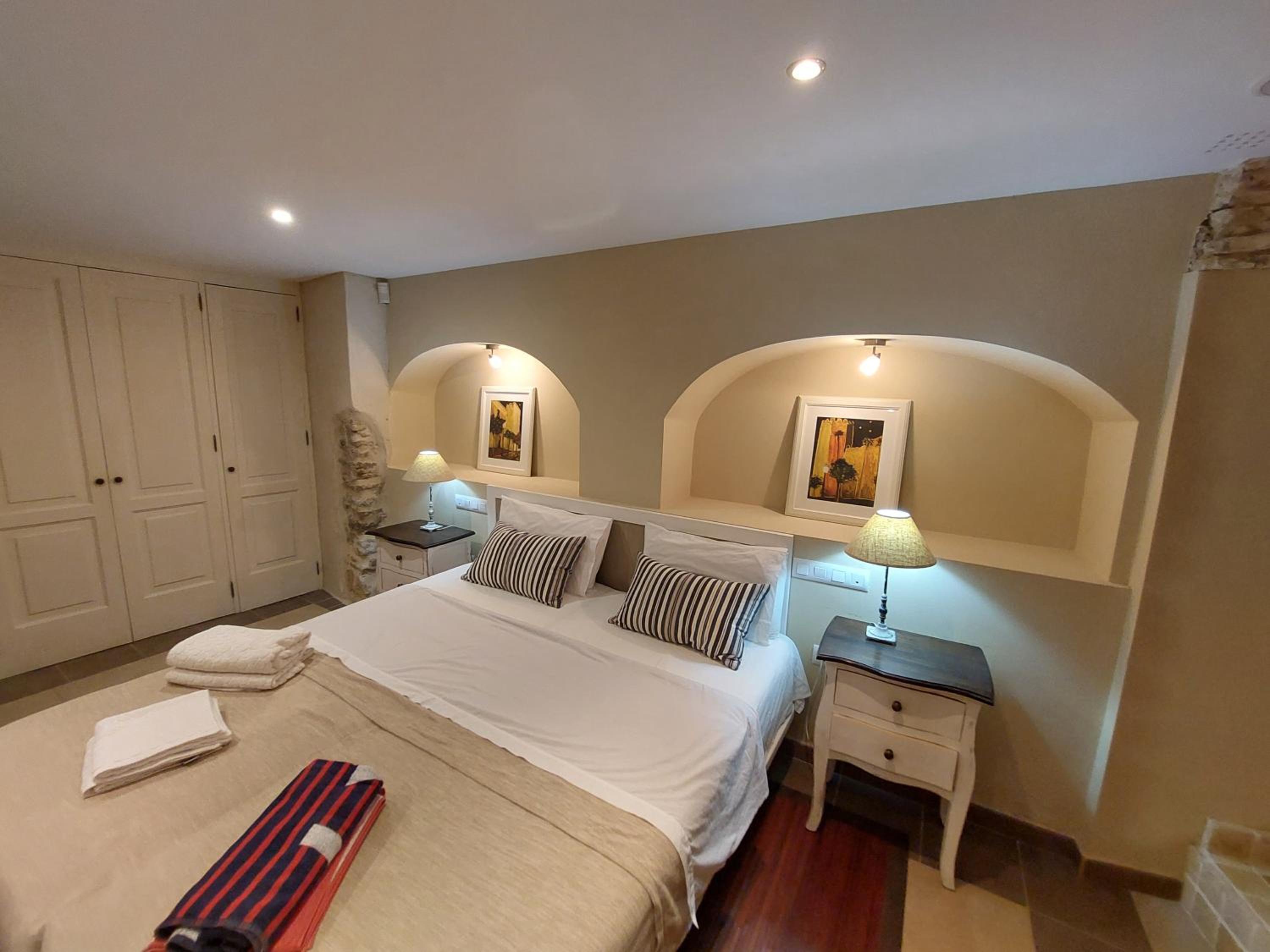 Three-Bedroom Apartment - Photo 72