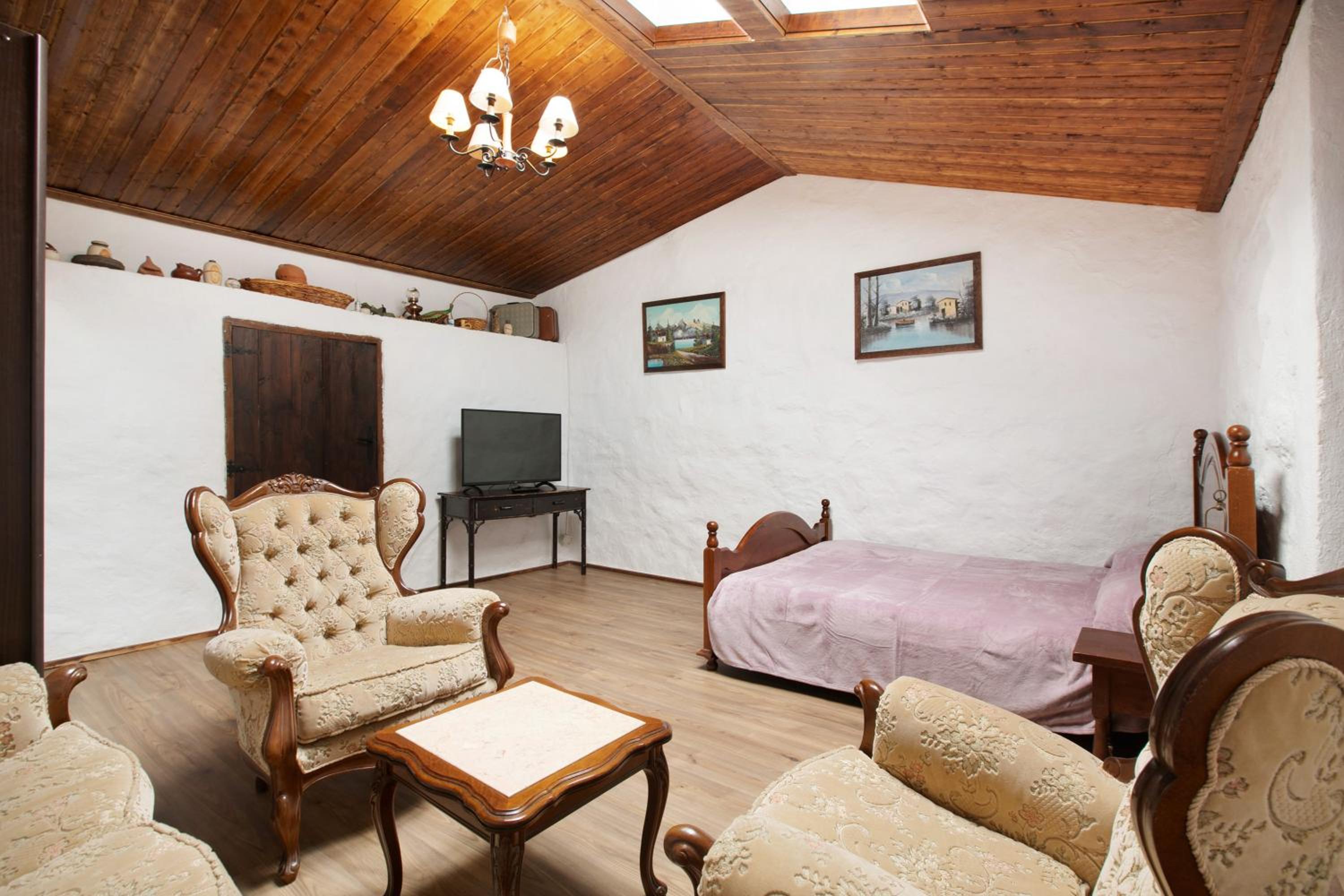 Two-Bedroom House photo 3