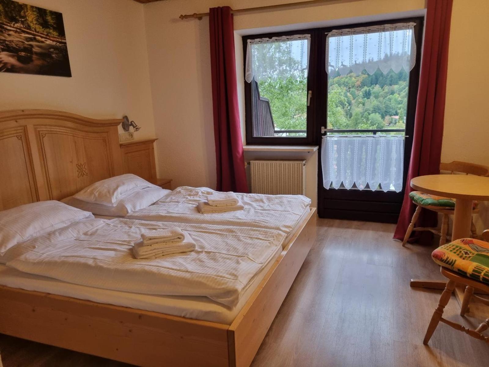 One-Bedroom Apartment with Balcony (3 pax) photo 2