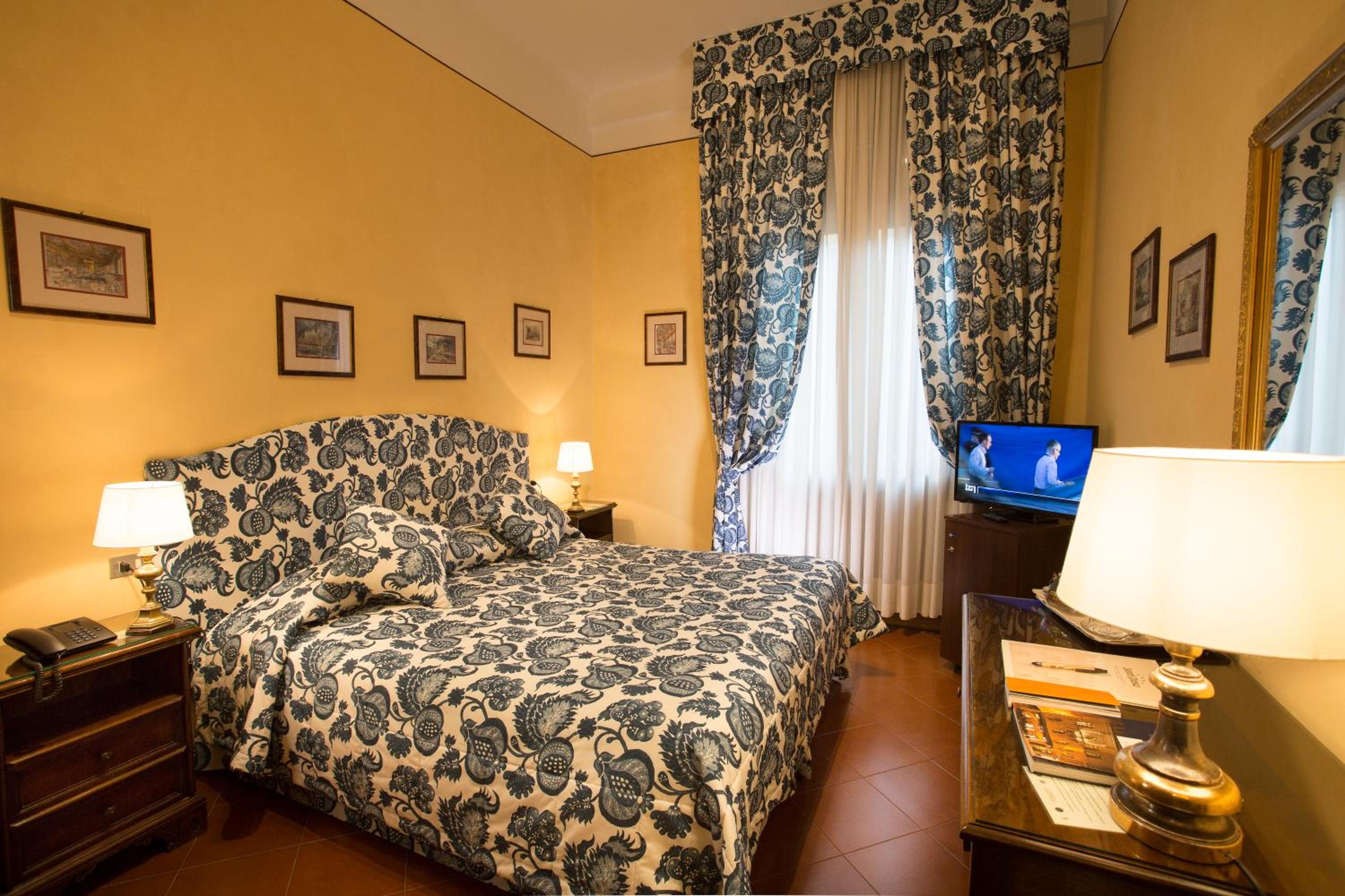 Triple Room - Photo 1