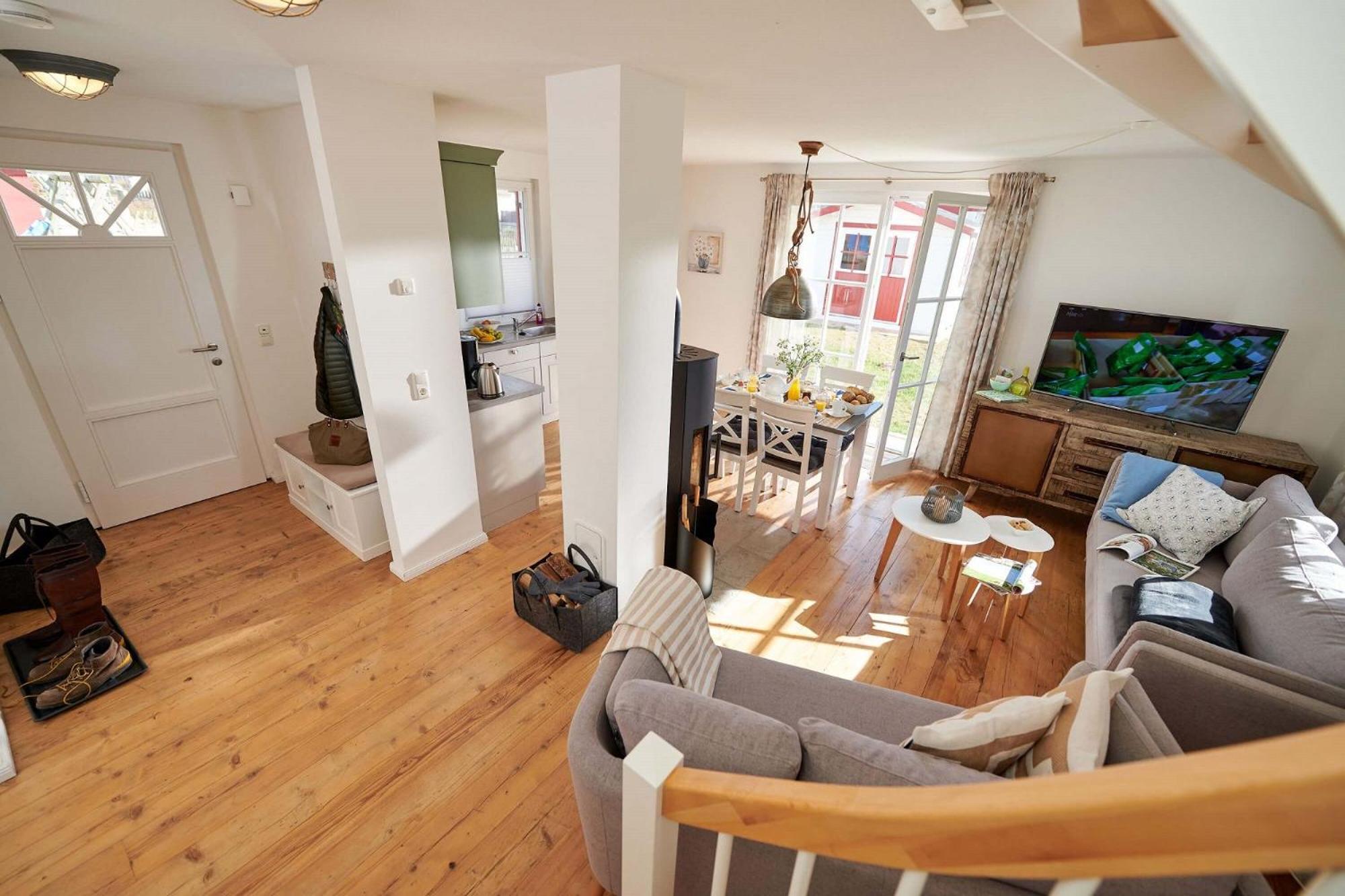 Two-Bedroom House photo 2