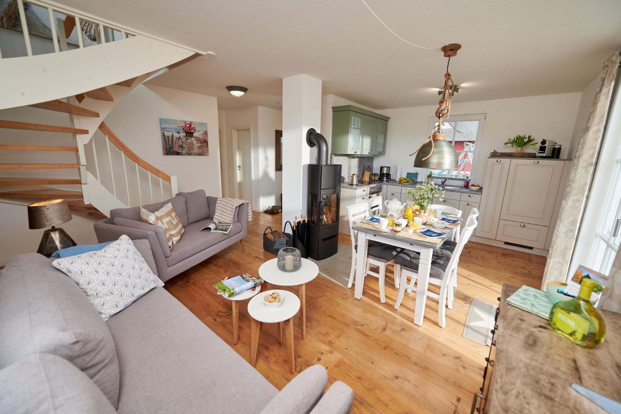 Two-Bedroom House photo 3