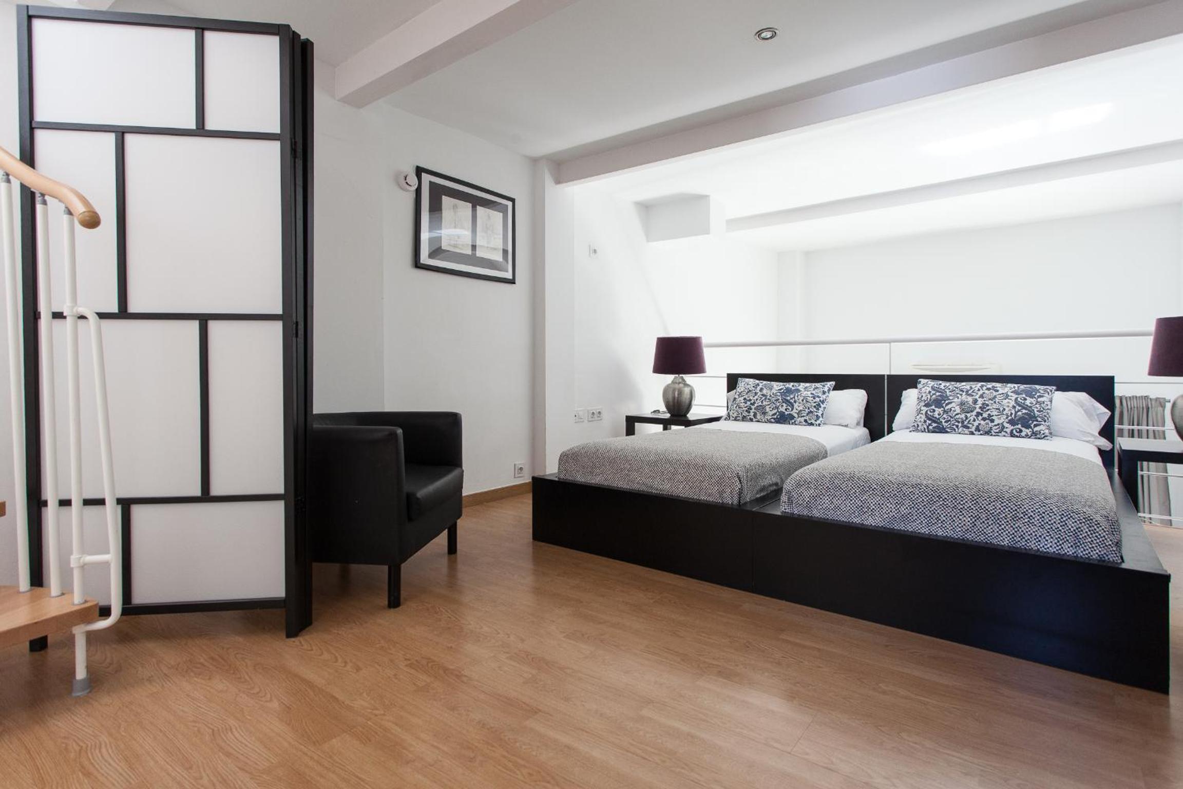 Apartamento con Terraza Privada (6 Adultos) - Ático - Calle Adolfo Rodríguez Jurado 8