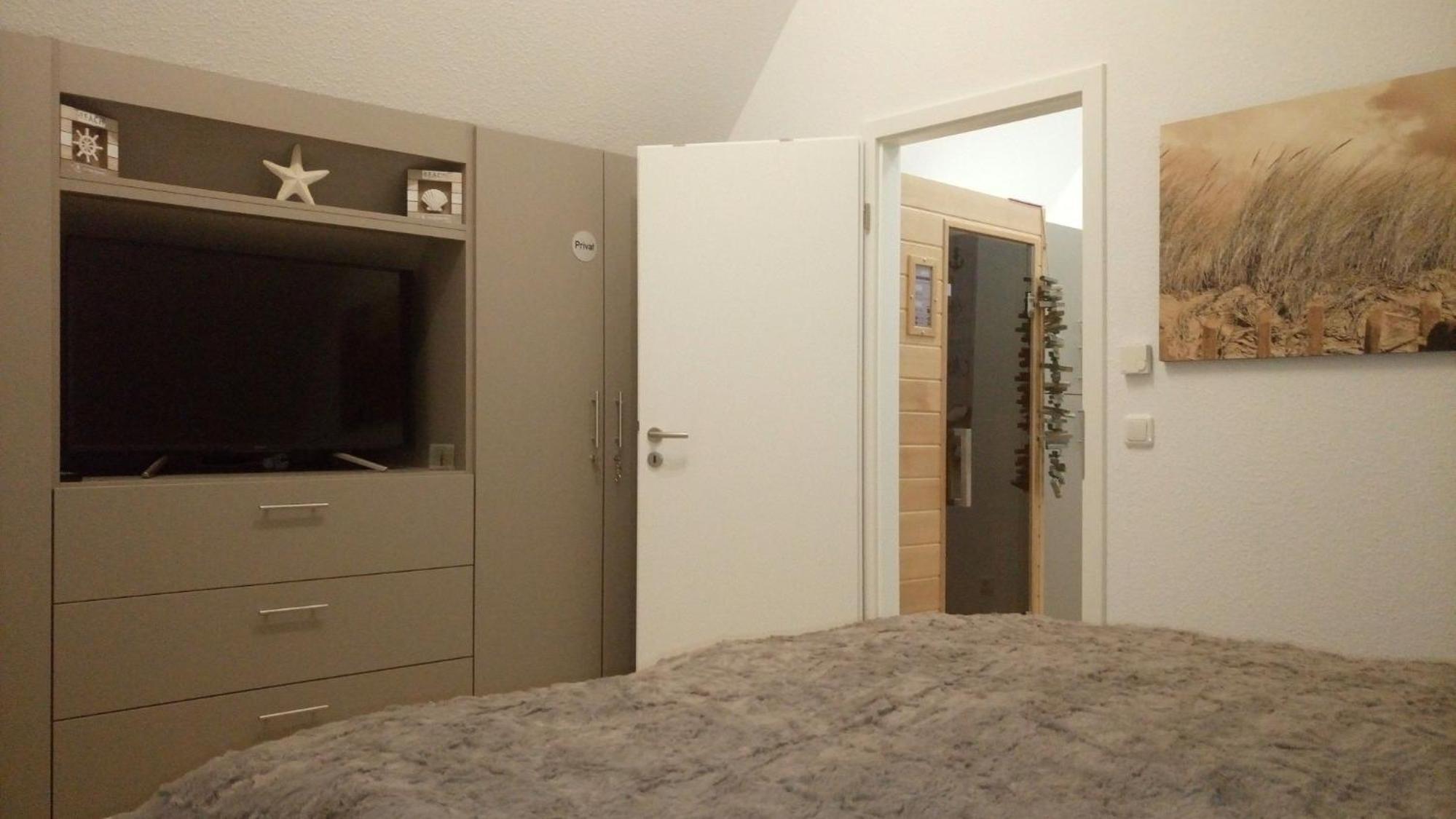 One-Bedroom House photo 2