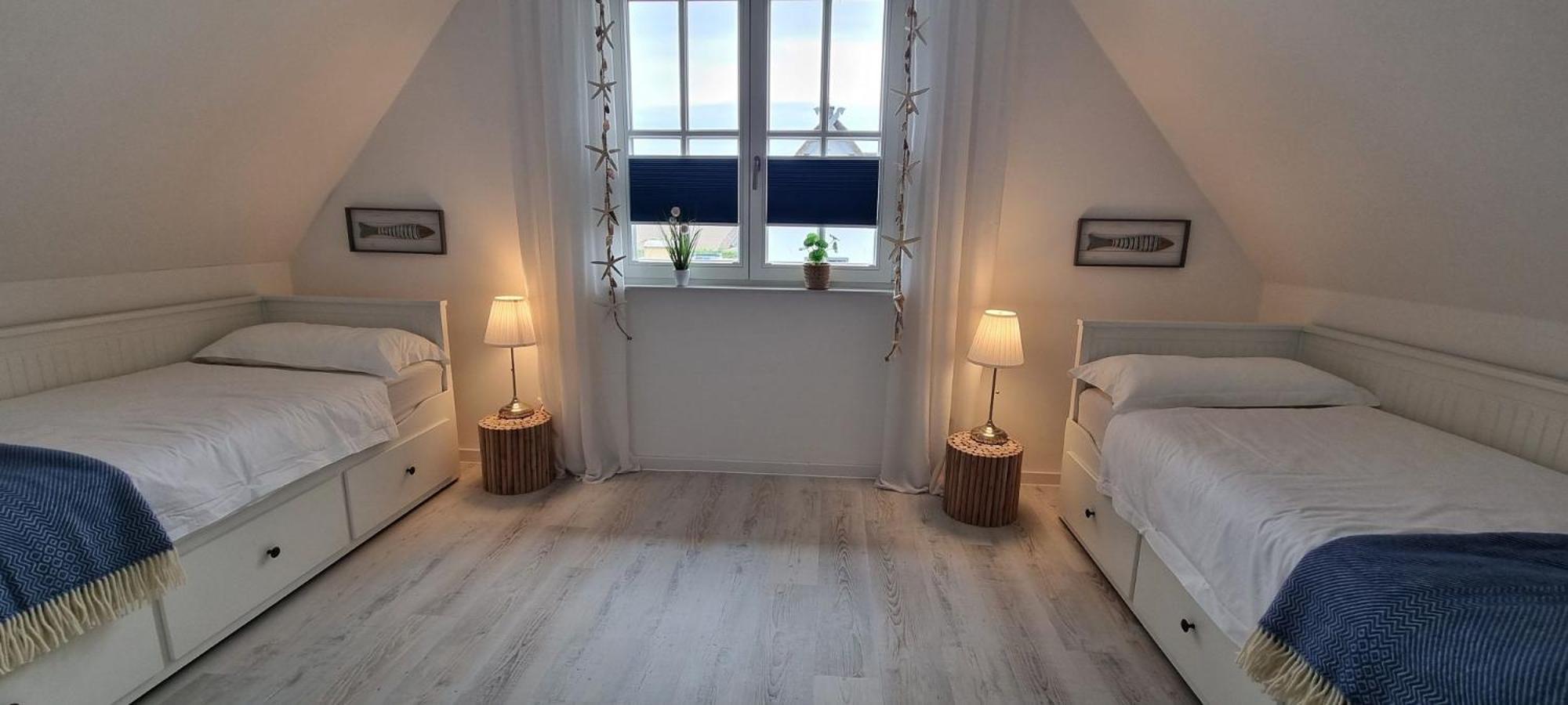 Two-Bedroom House photo 2