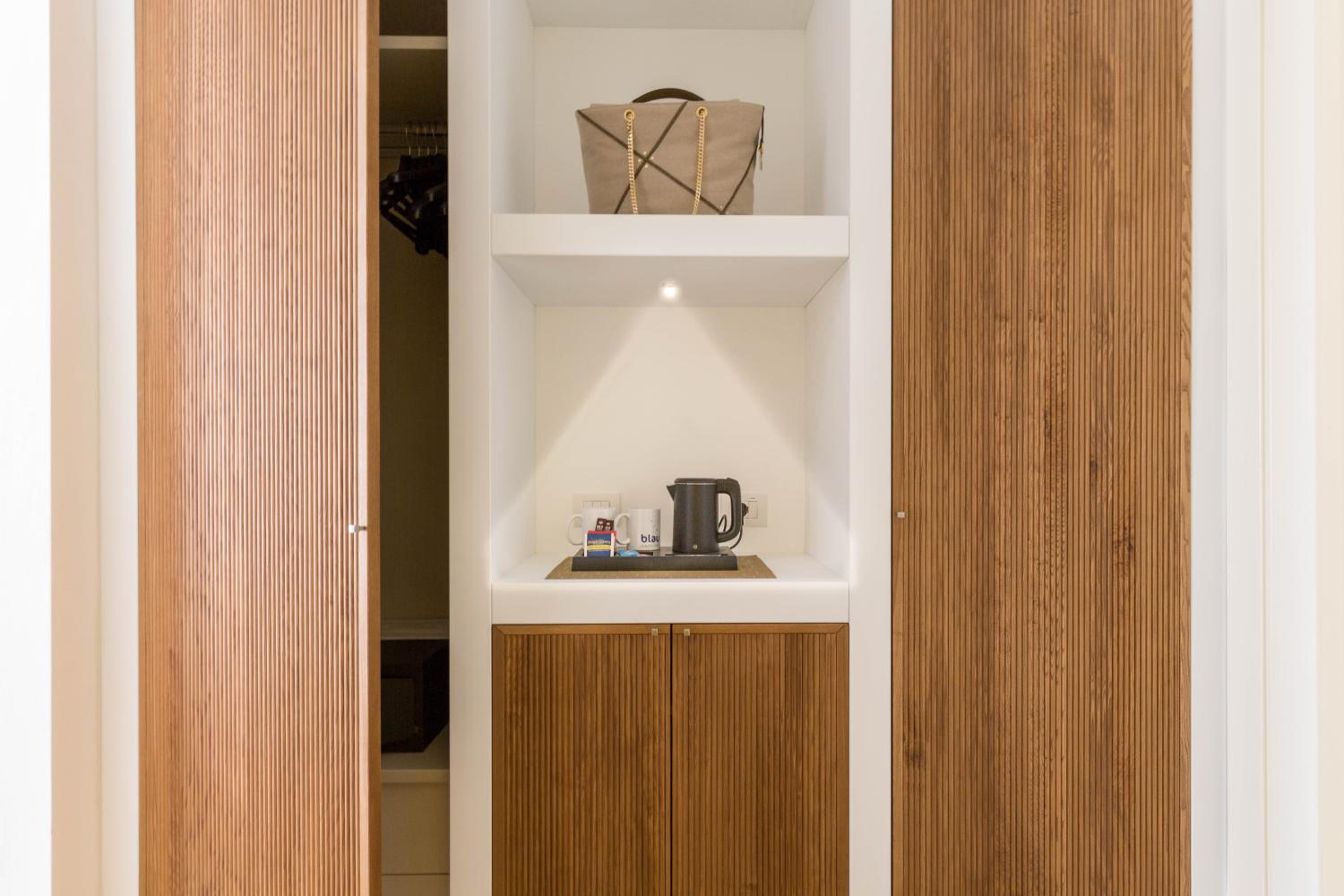Superior Double or Twin Room with Sea View - Photo 5