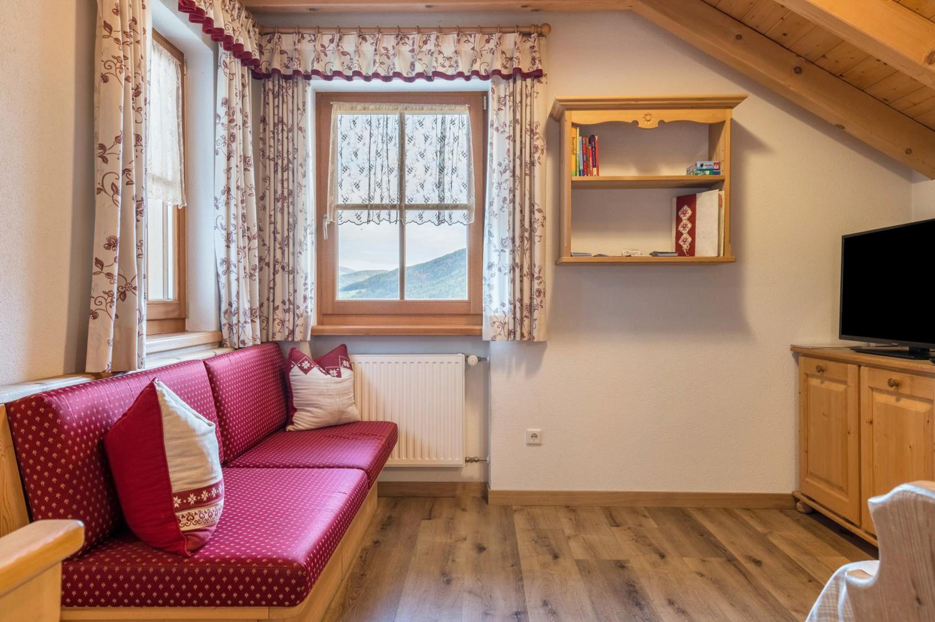 Two-Bedroom Deluxe Apartment with Garden View