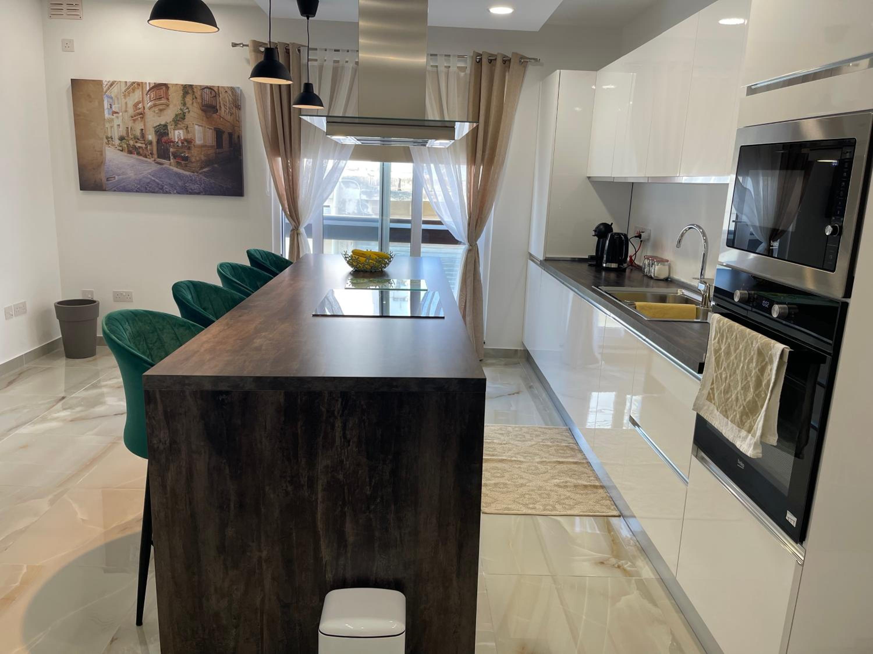 One-Bedroom Apartment