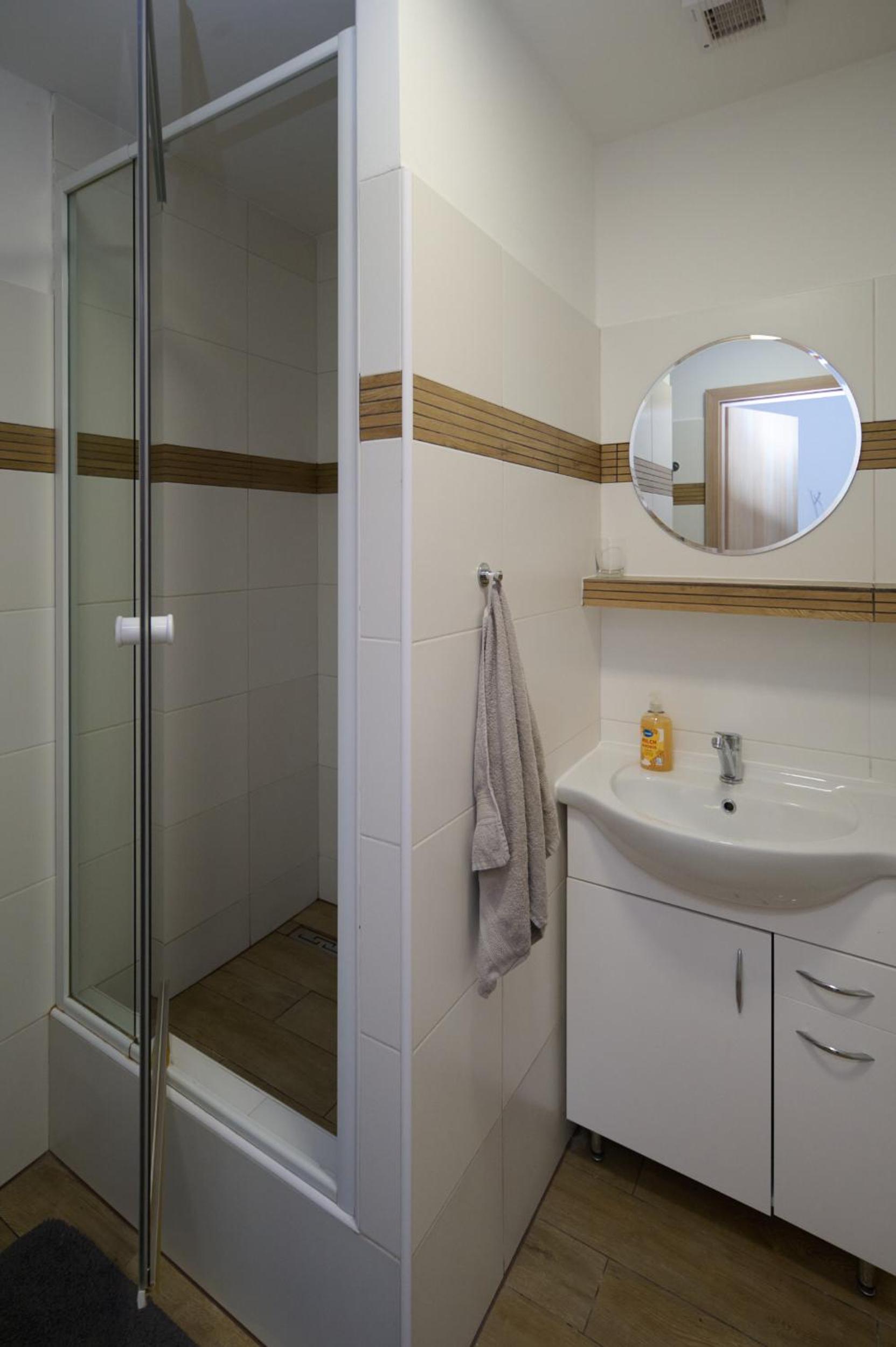 Standard Apartment - Photo 8