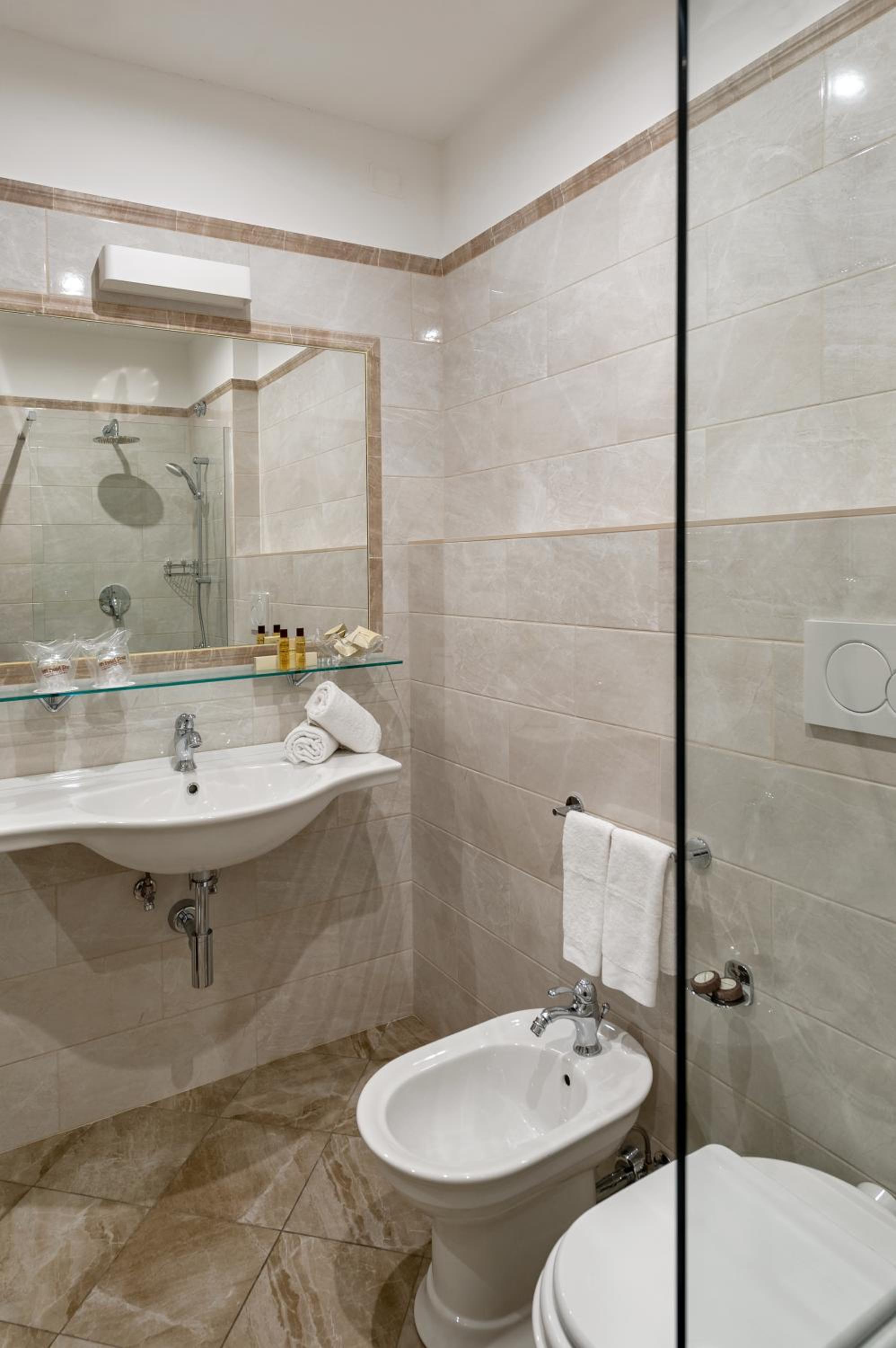 Junior Suite - Photo 5