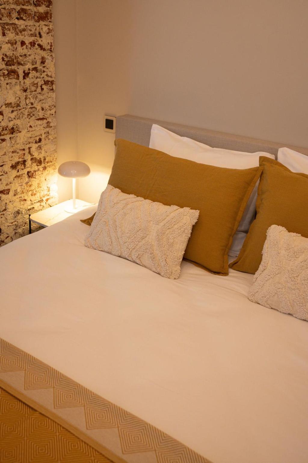 Deluxe Room - Photo 4