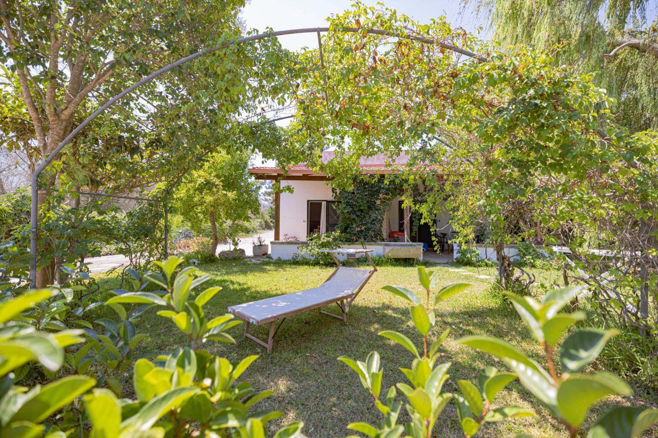 Apartment with Garden View - Photo 5