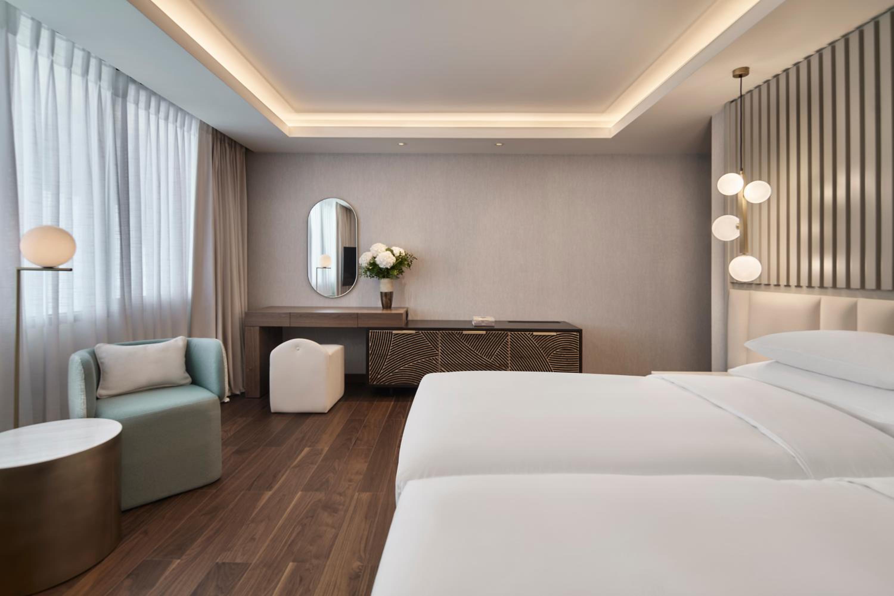 Penthouse King Suite