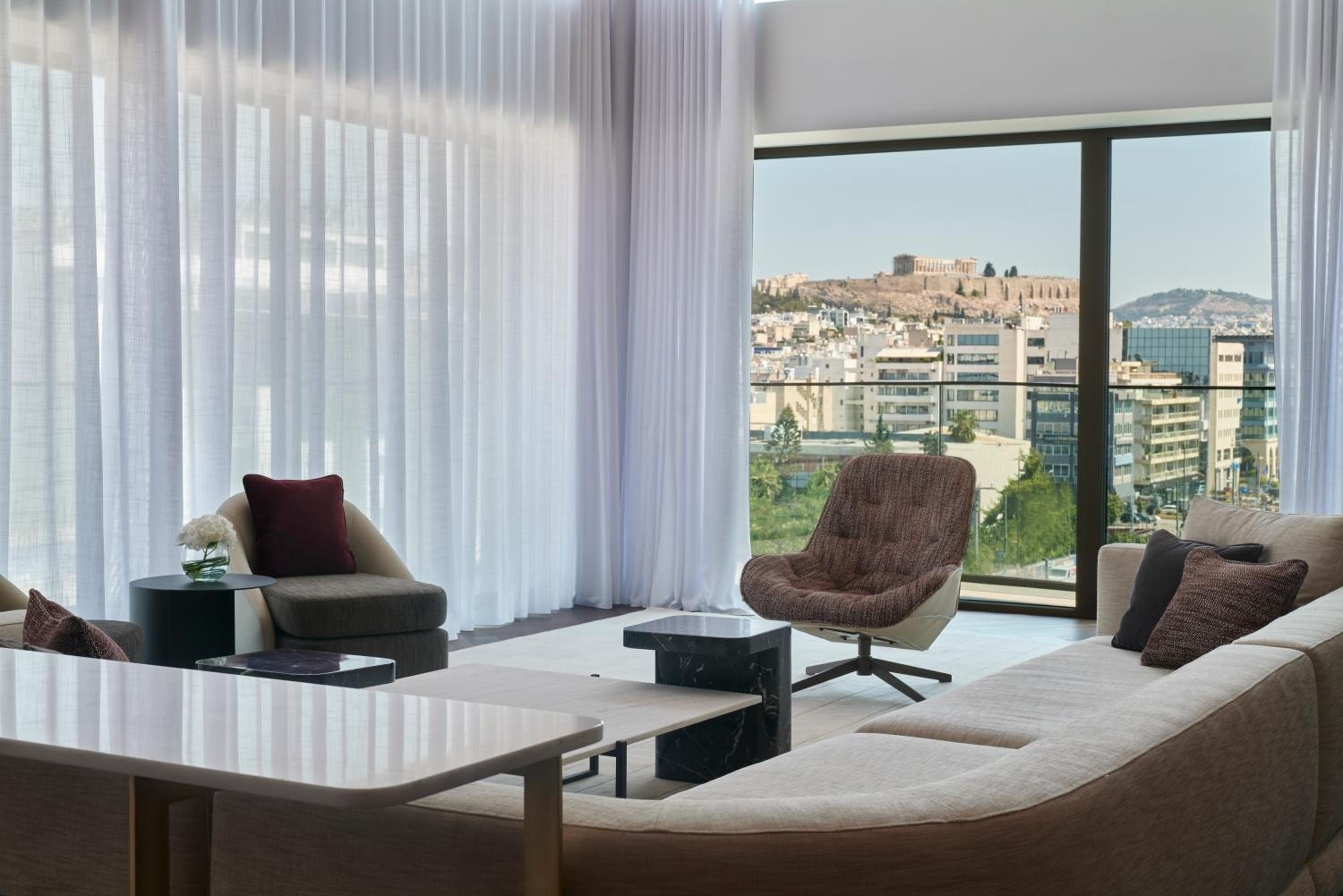 Bi-Level King Suite