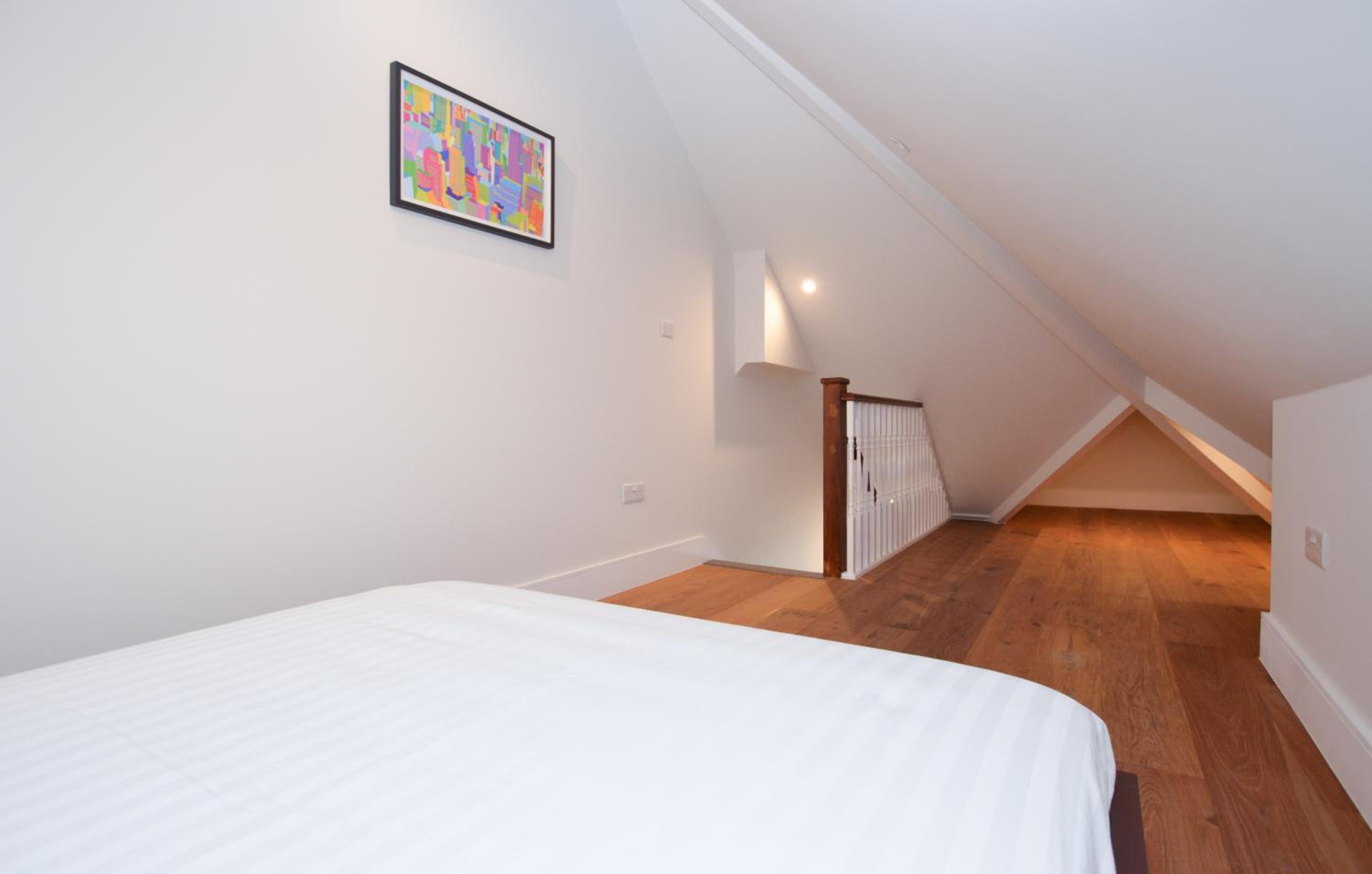 Split Level Deluxe Studio Apartment photo 1