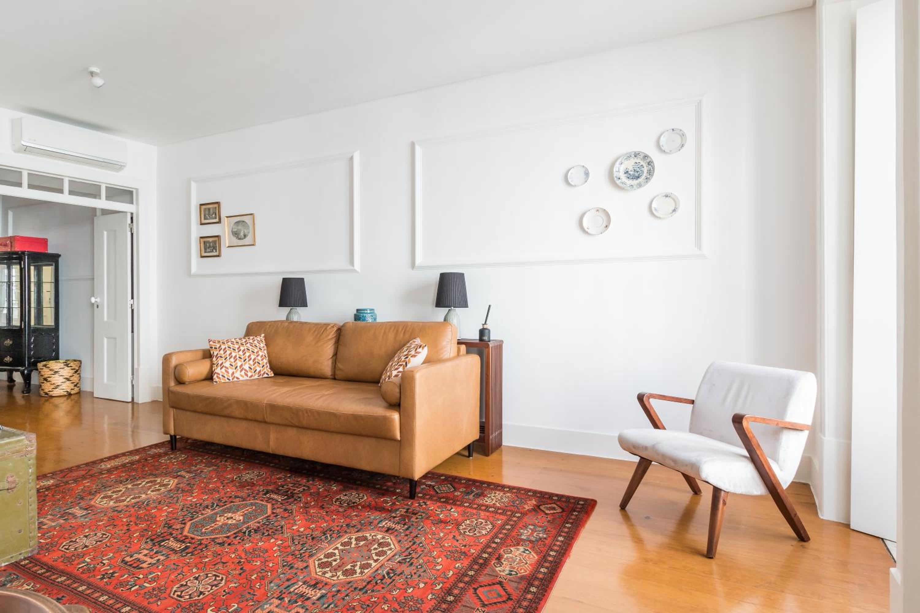 One-Bedroom Apartment with Balcony photo 1
