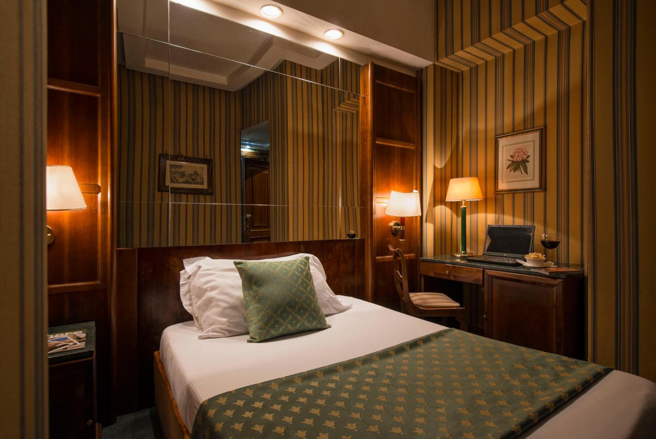 Classic Double or Twin Room photo 2