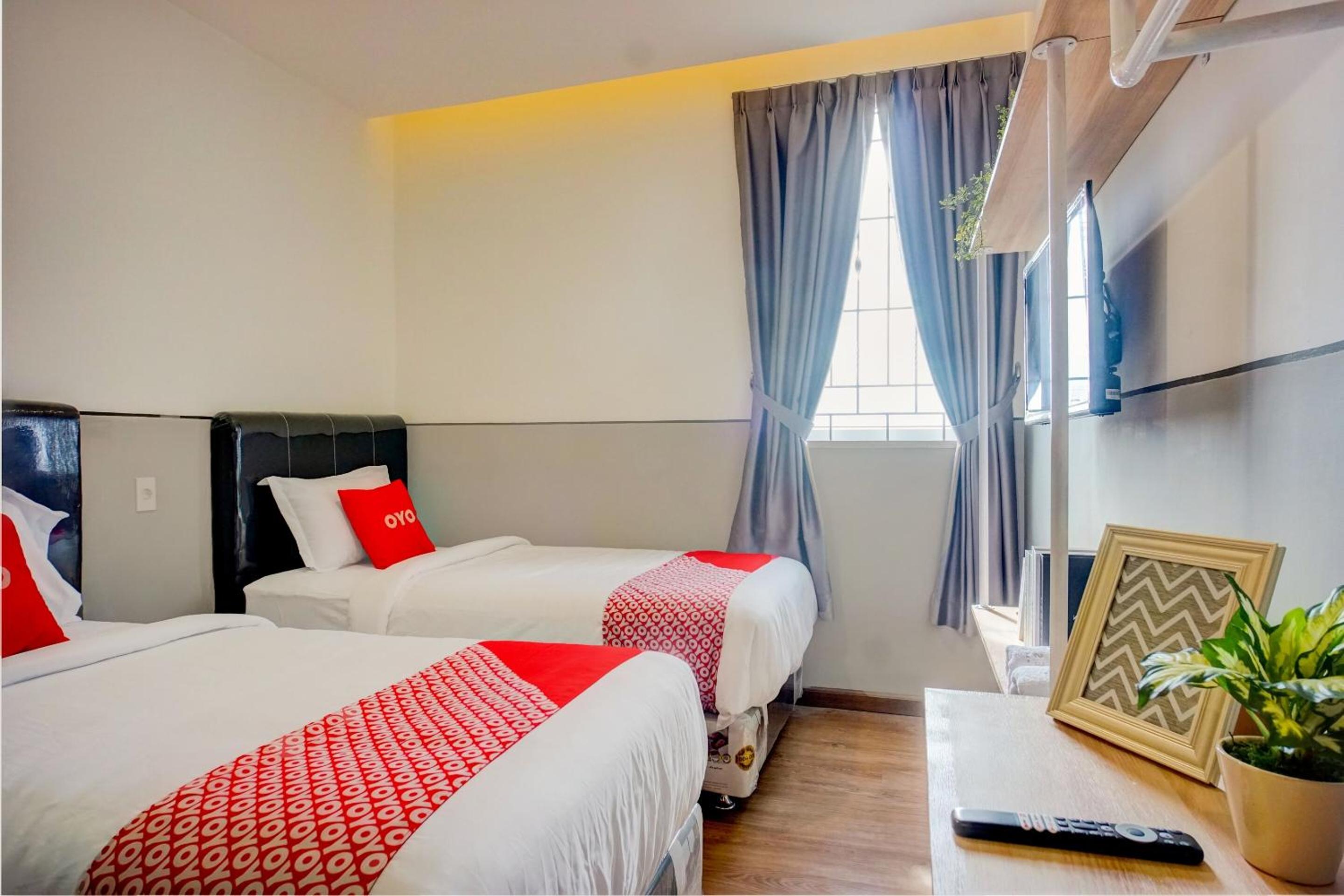 Delxue Twin Room photo 3