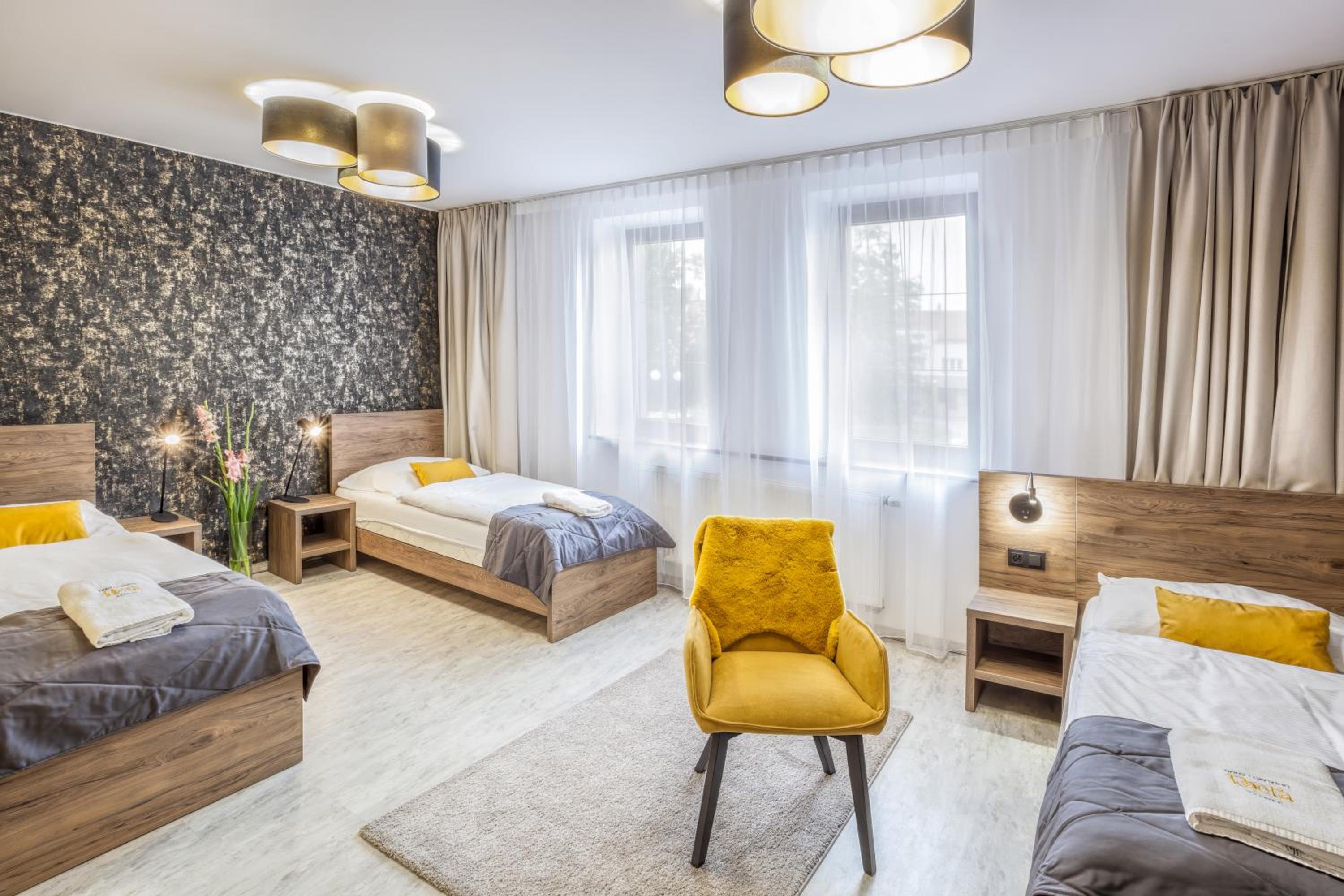 Deluxe Triple Room - Photo 1