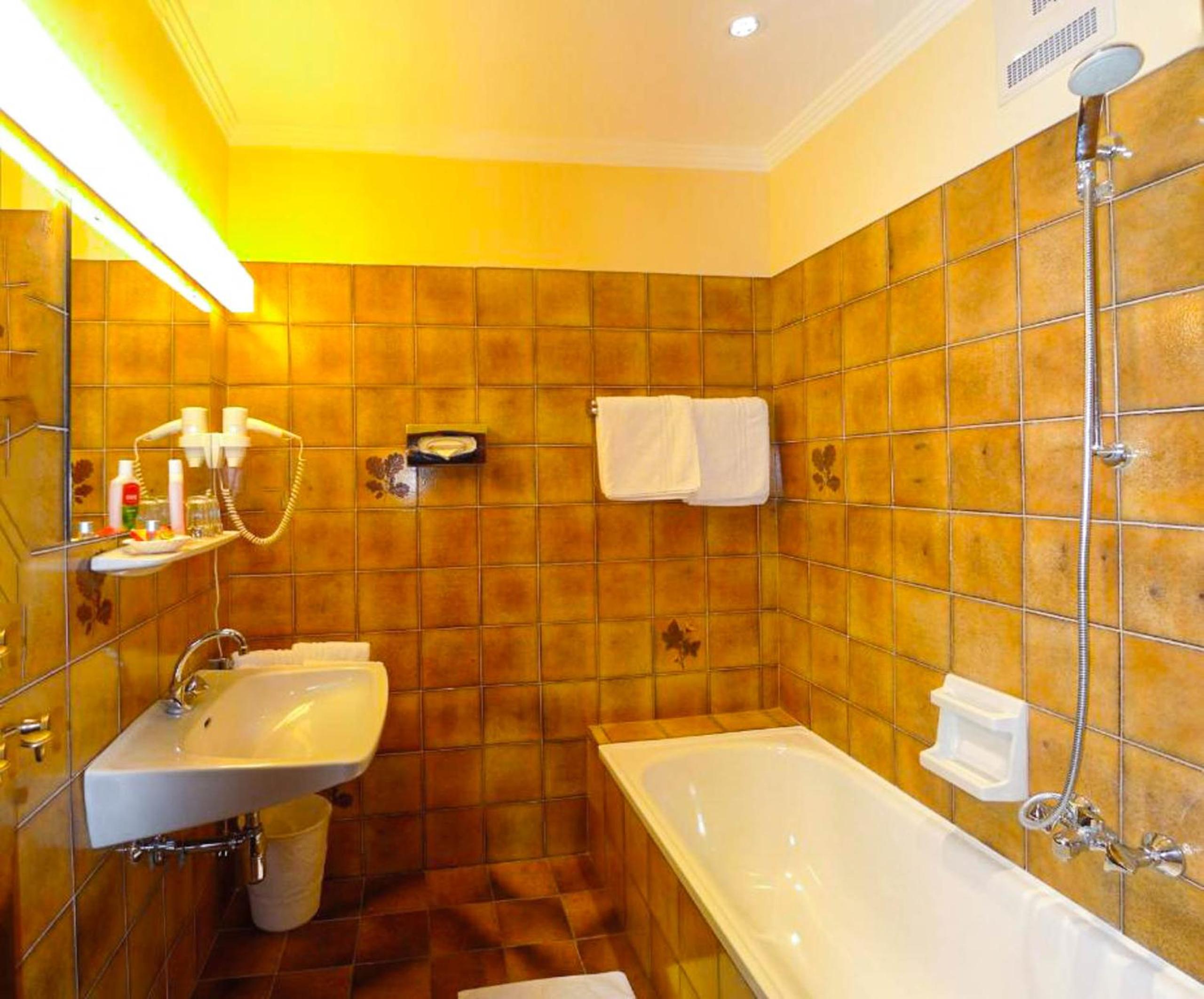 Comfort Double Room with Balcony photo 2