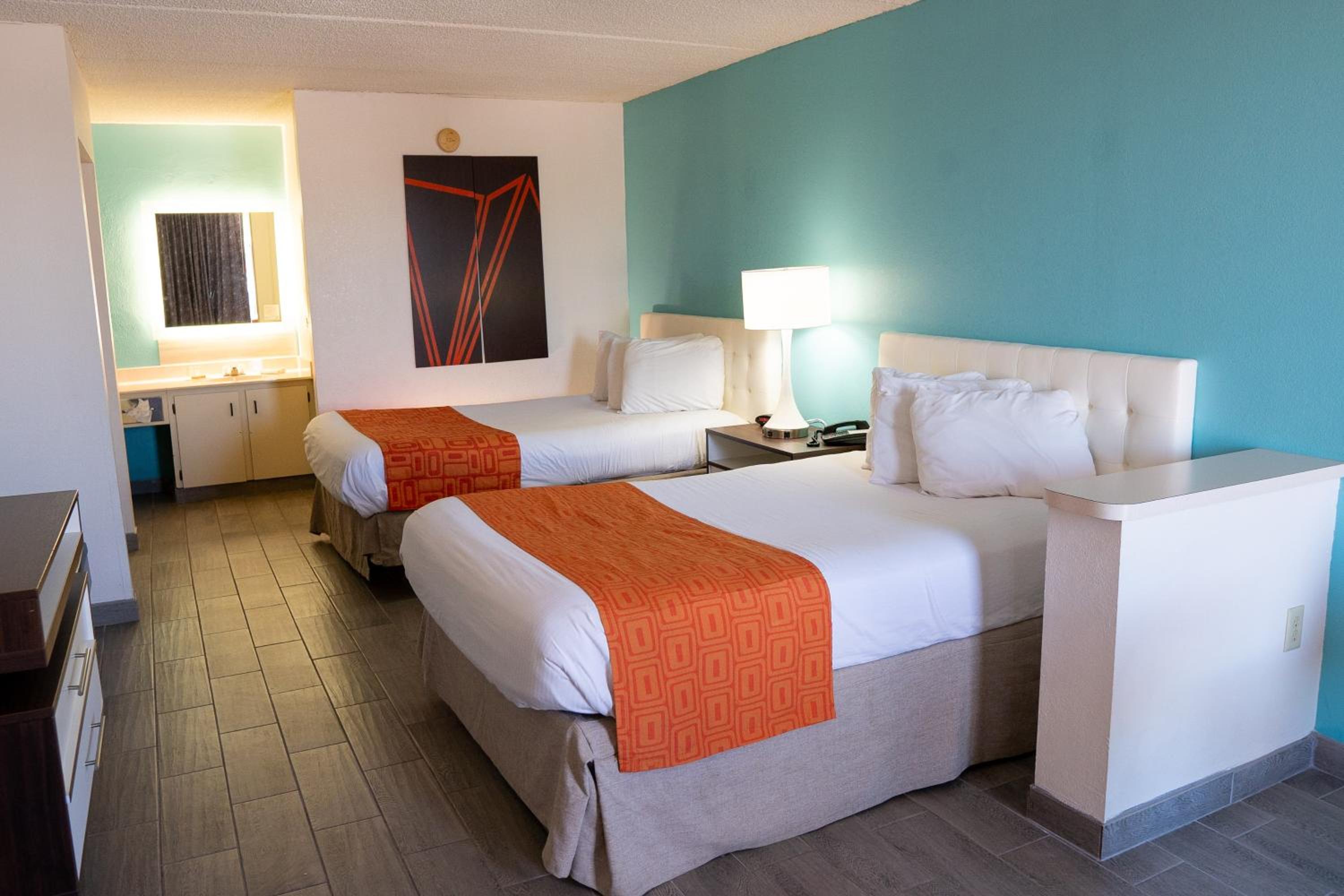 Double Room with Two Double Beds - Non-Smoking - Photo 1