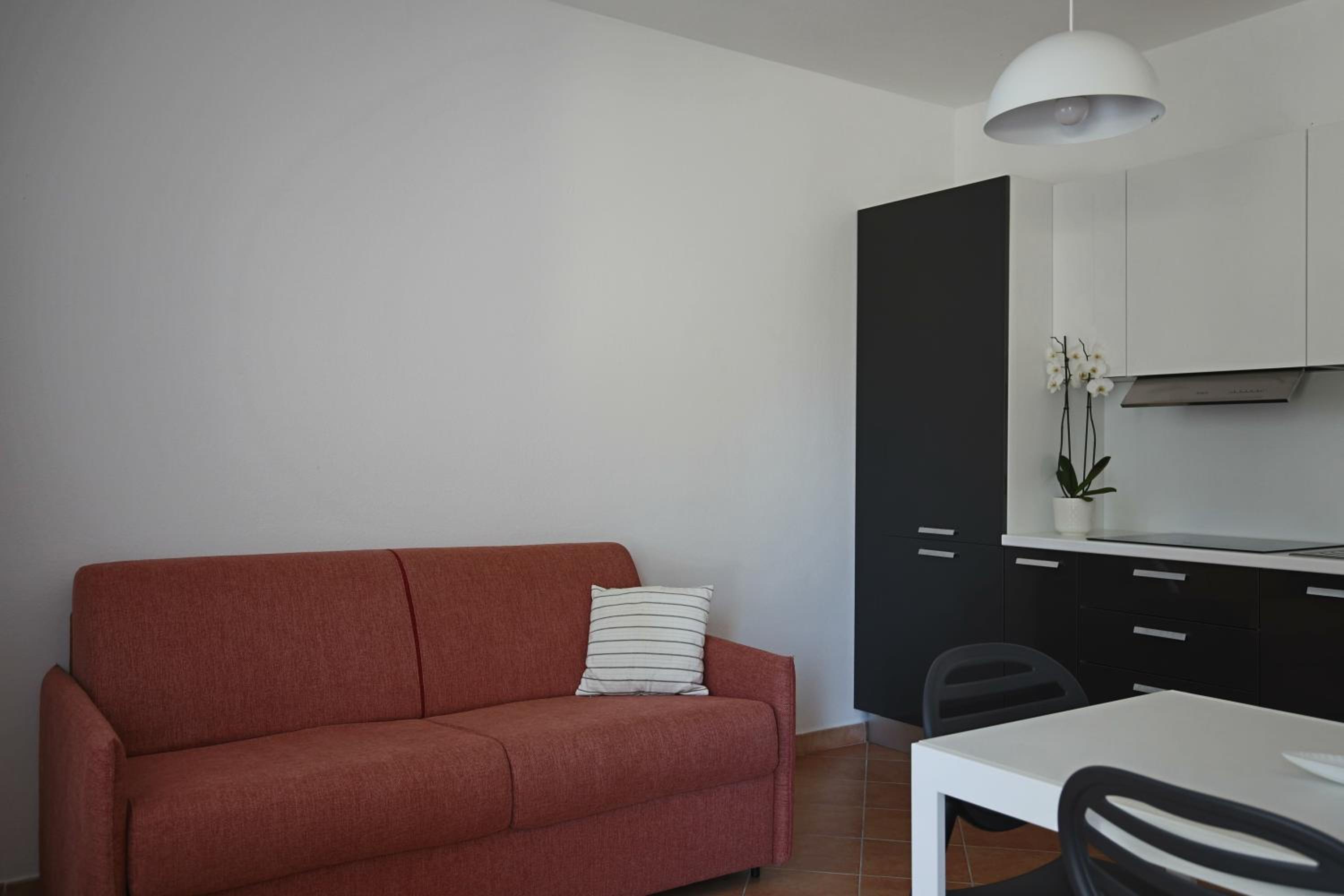 Apartment with Balcony photo 3