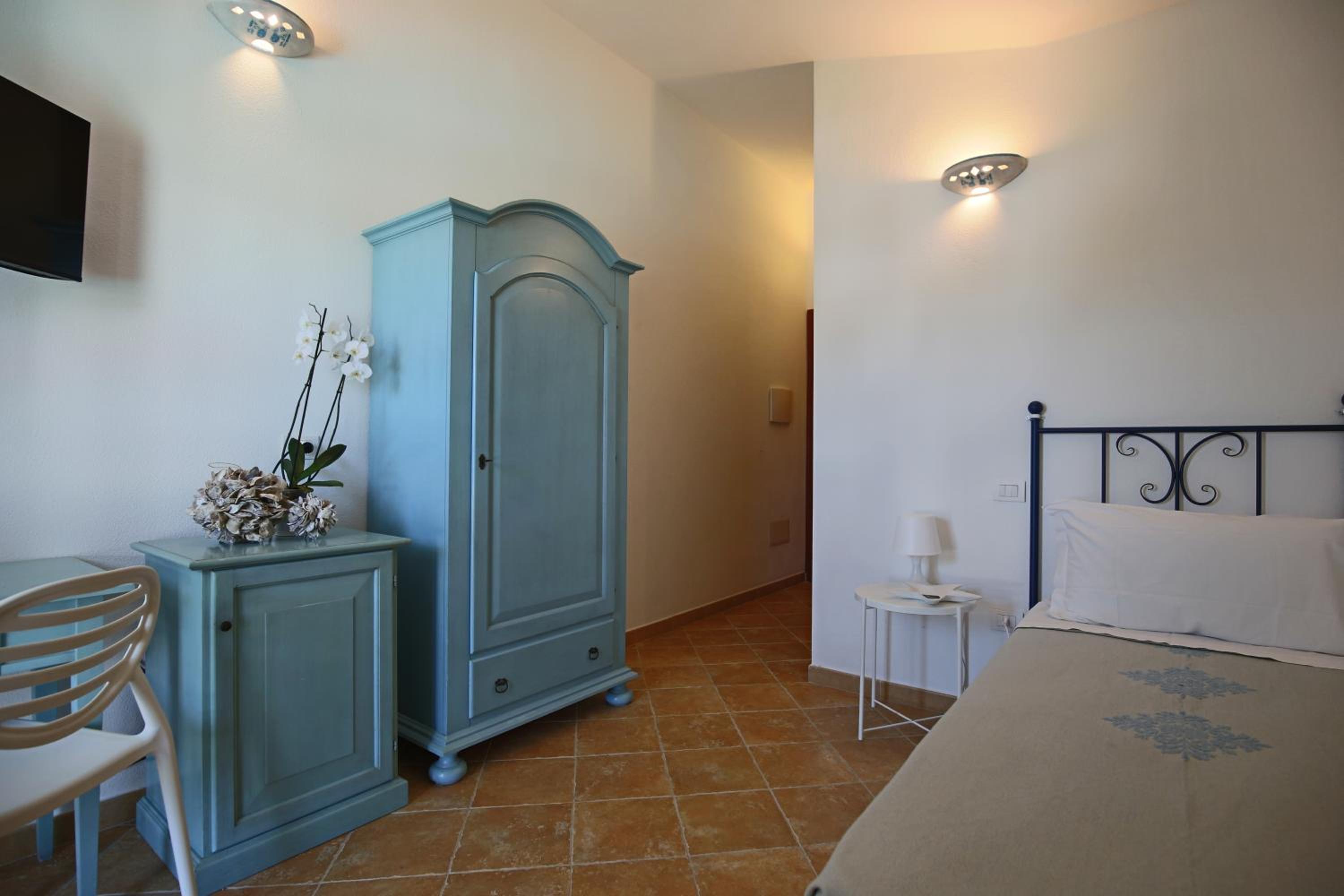 Single Room photo 2