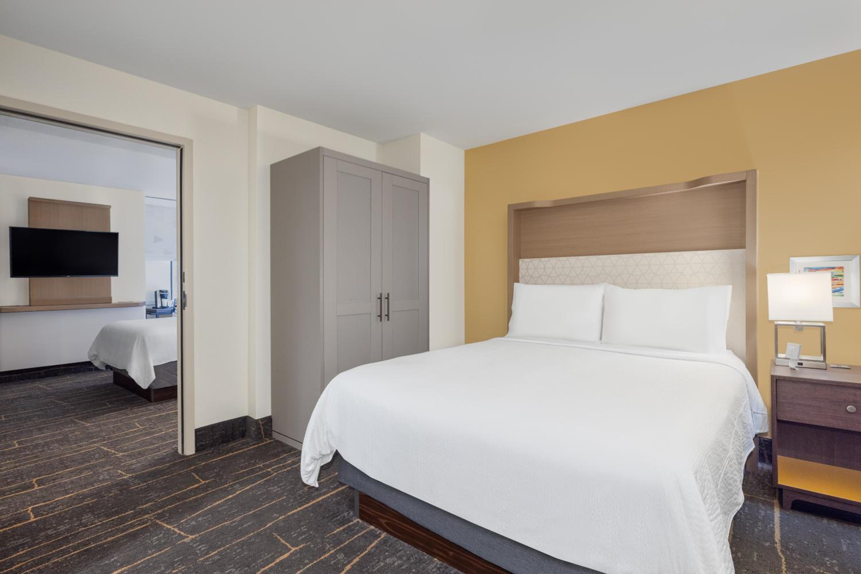 King Suite with City View