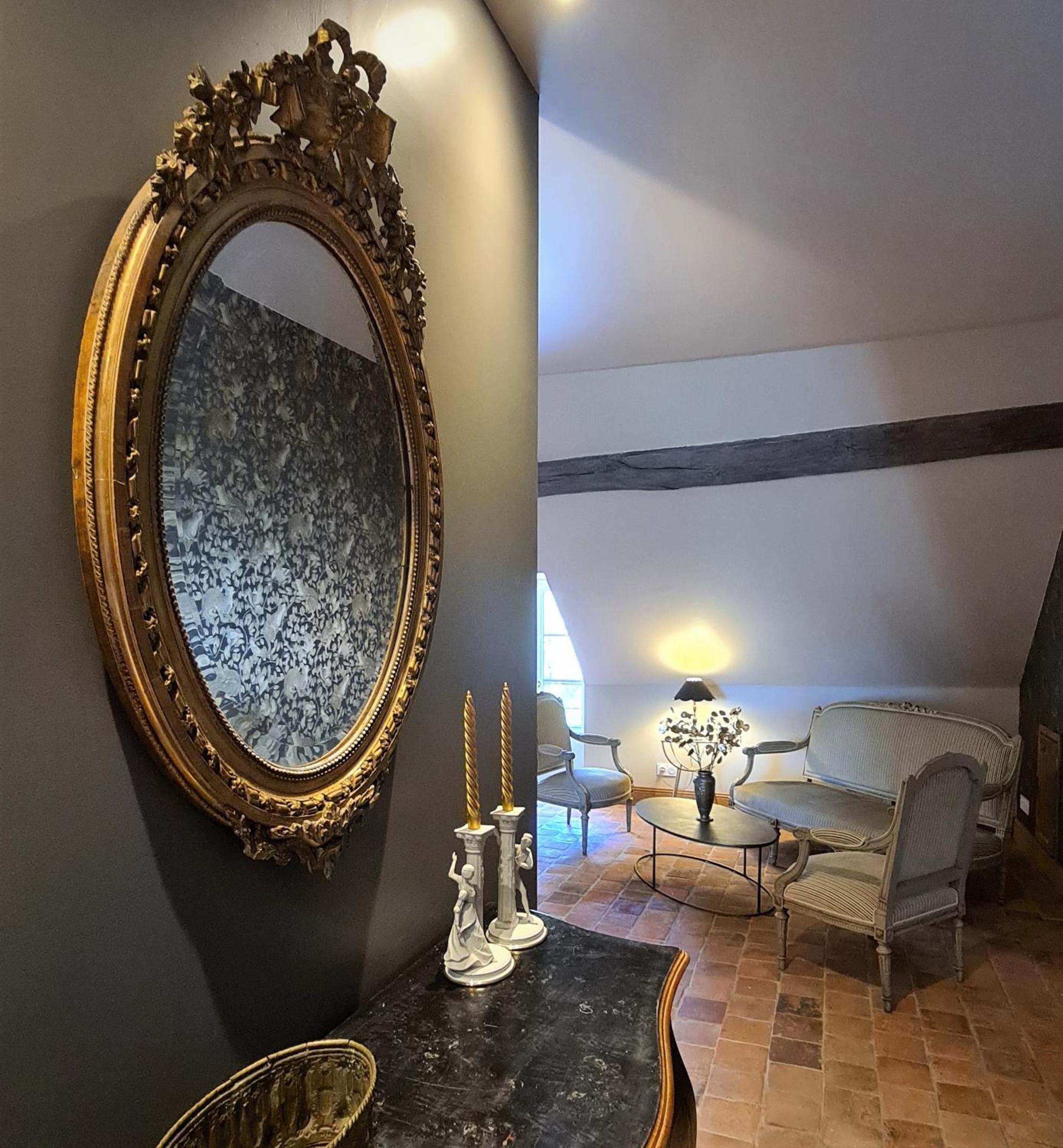 King Suite - Photo 2