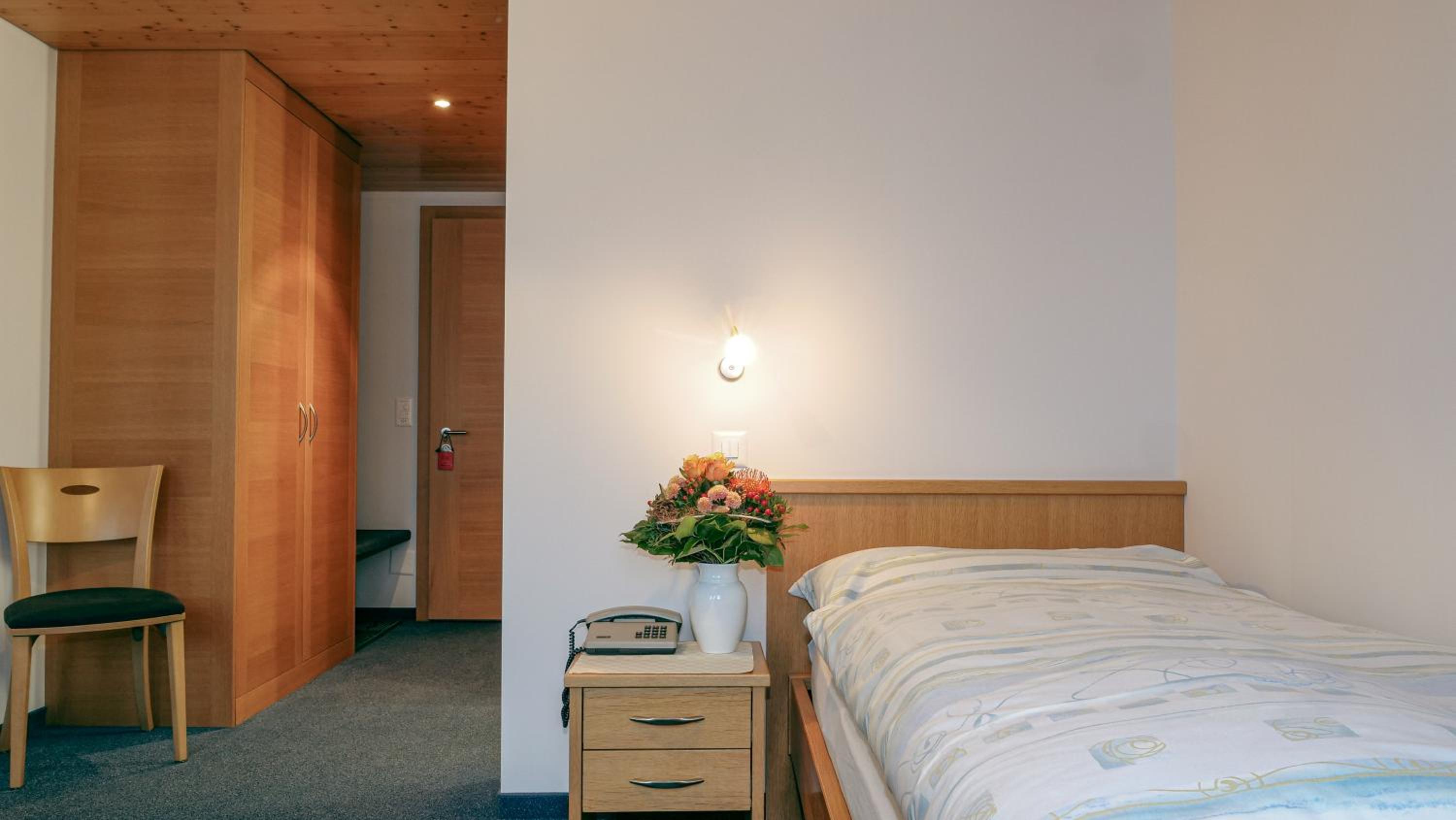 Single Room photo 2