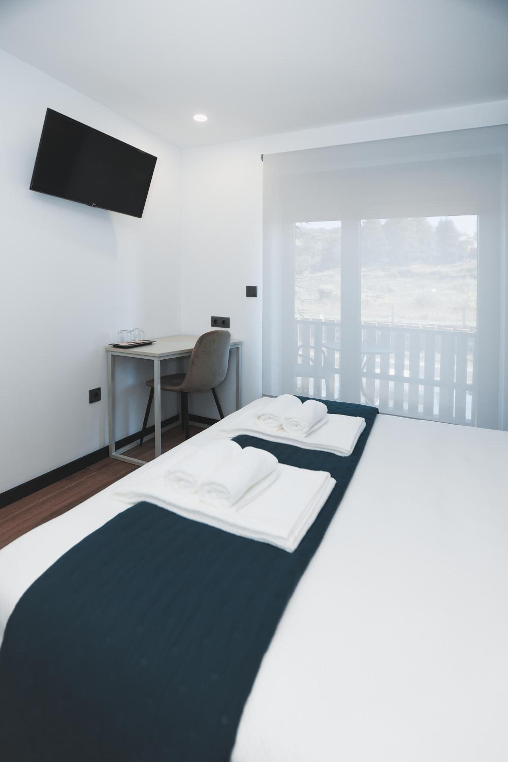 Double Room with Balcony photo 2