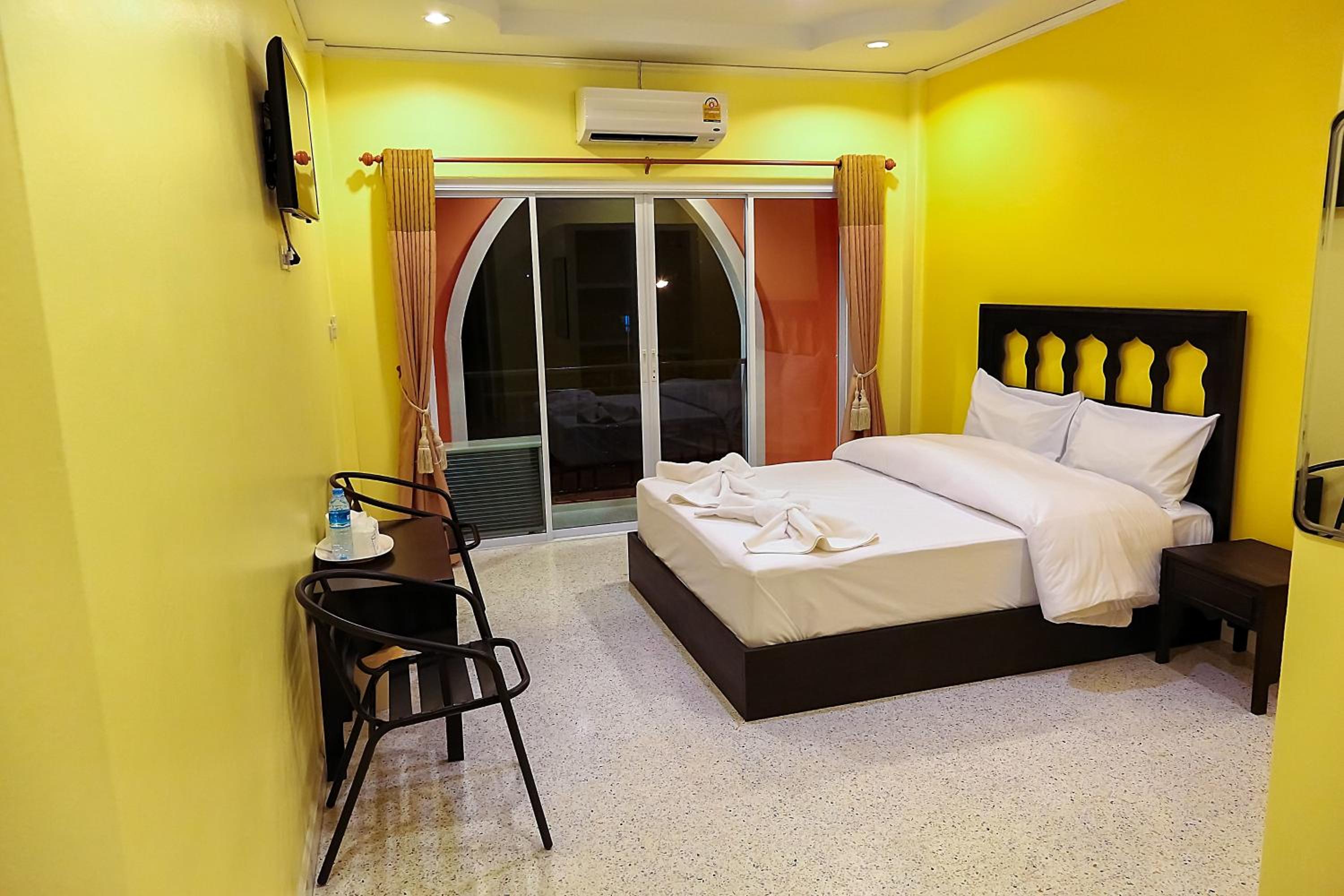 Queen Room with Balcony