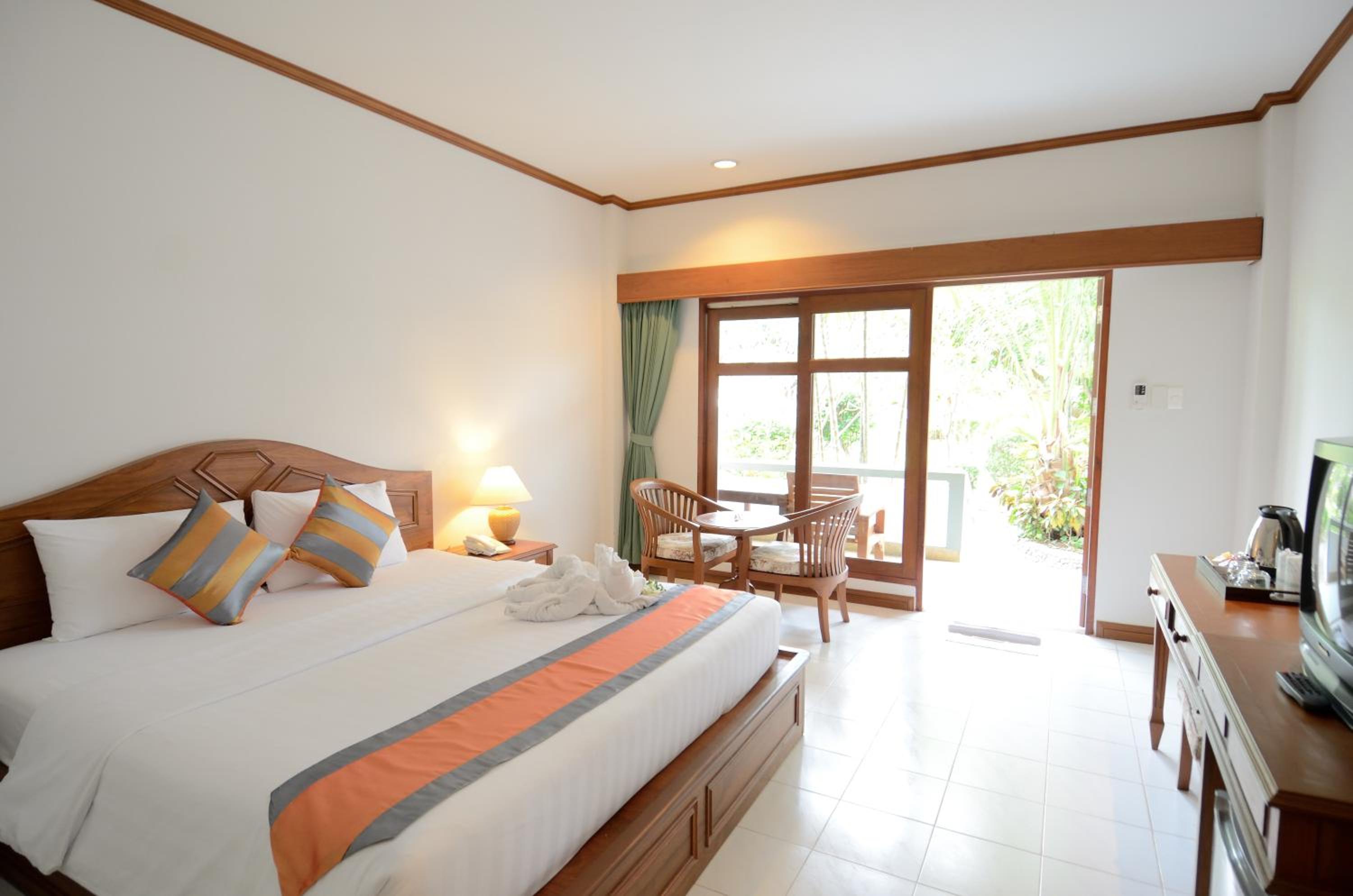 Deluxe Double or Twin Room - Photo 3