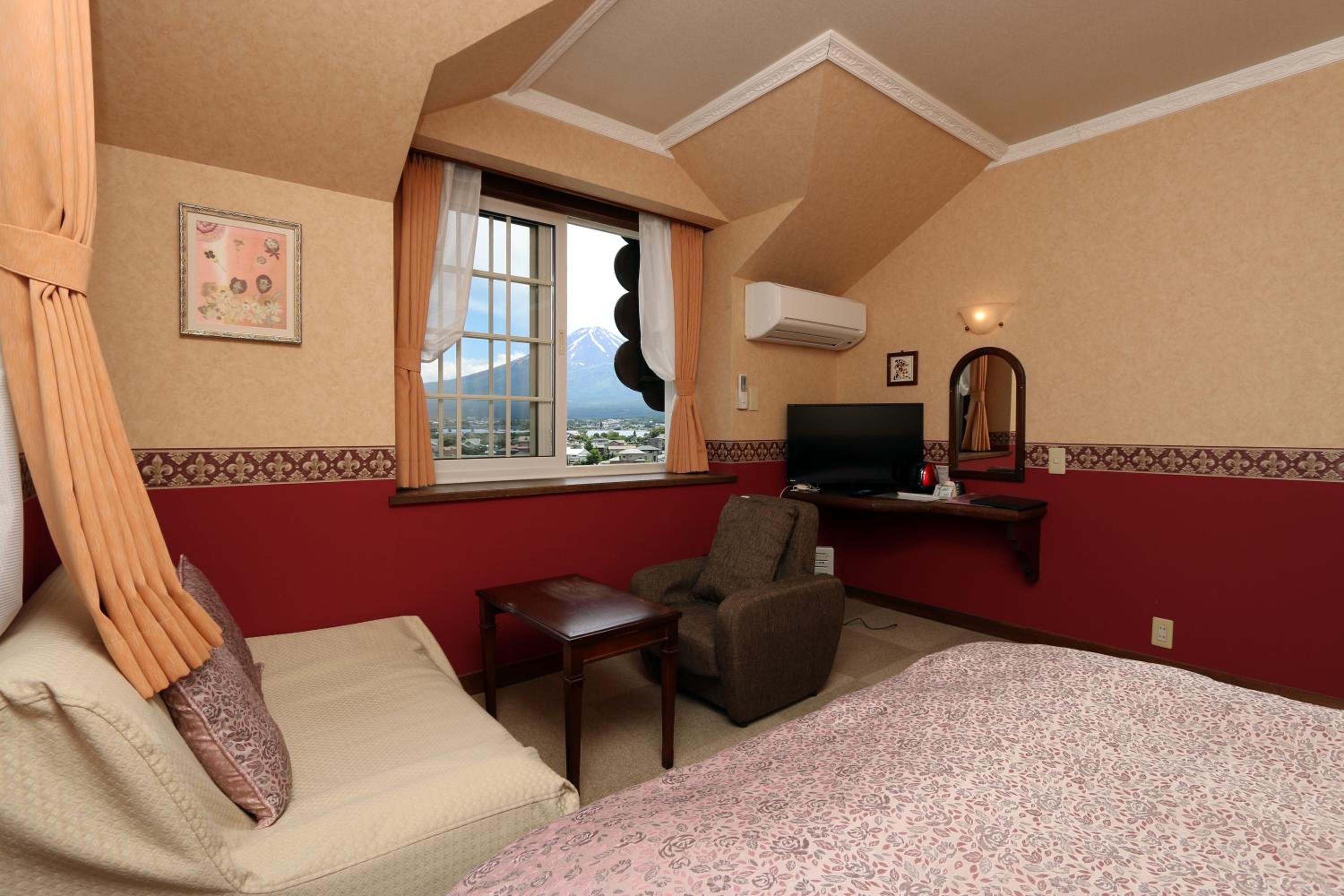 Double Room Suite with Mt.Fuji View photo 1