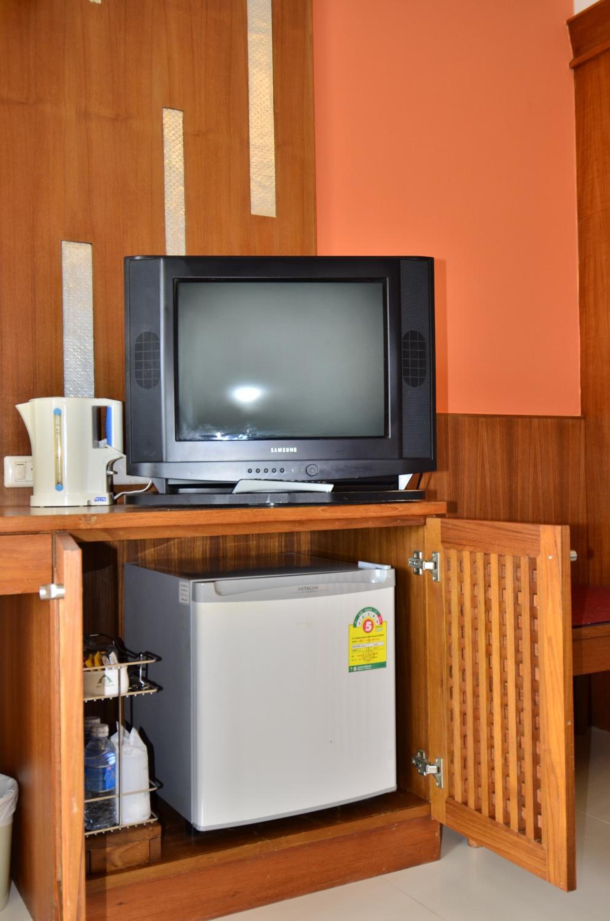 First Double or Twin Room - Room Only - Photo 7